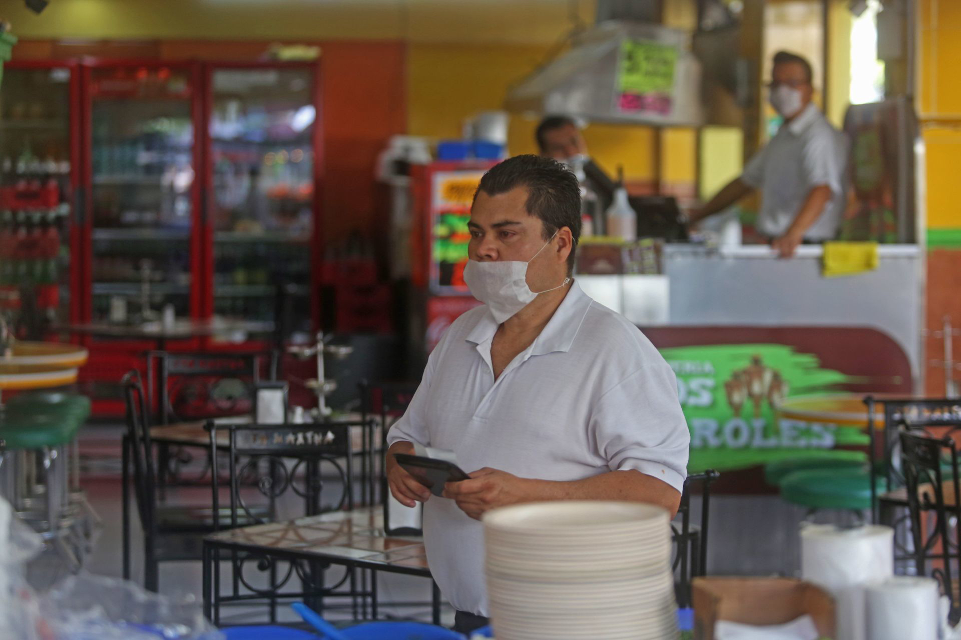 Negocios con menos de dos años en el mercado difícilmente soportarán la contingencia. (Foto: Cuartoscuro)