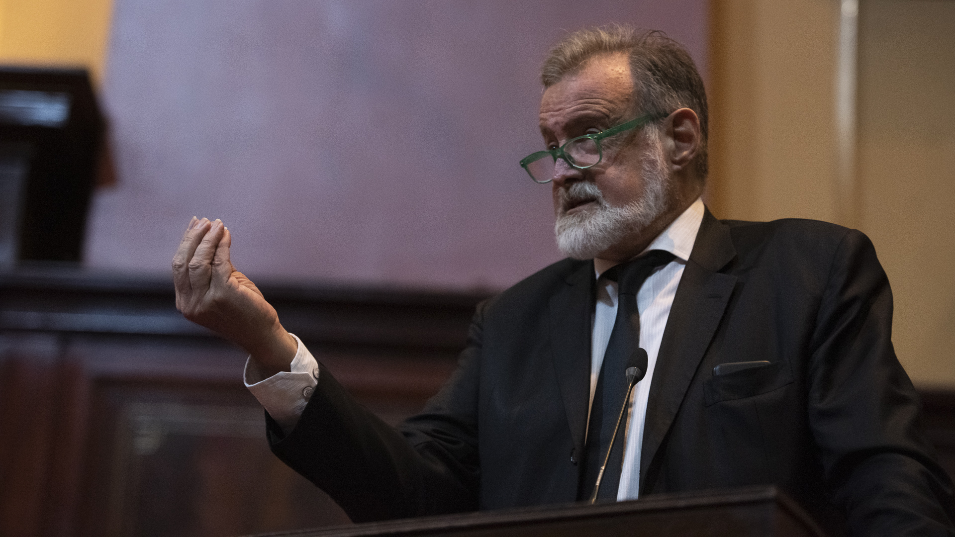 Rafael Bielsa a cargo de uno de los discursos en homenaje a Righi