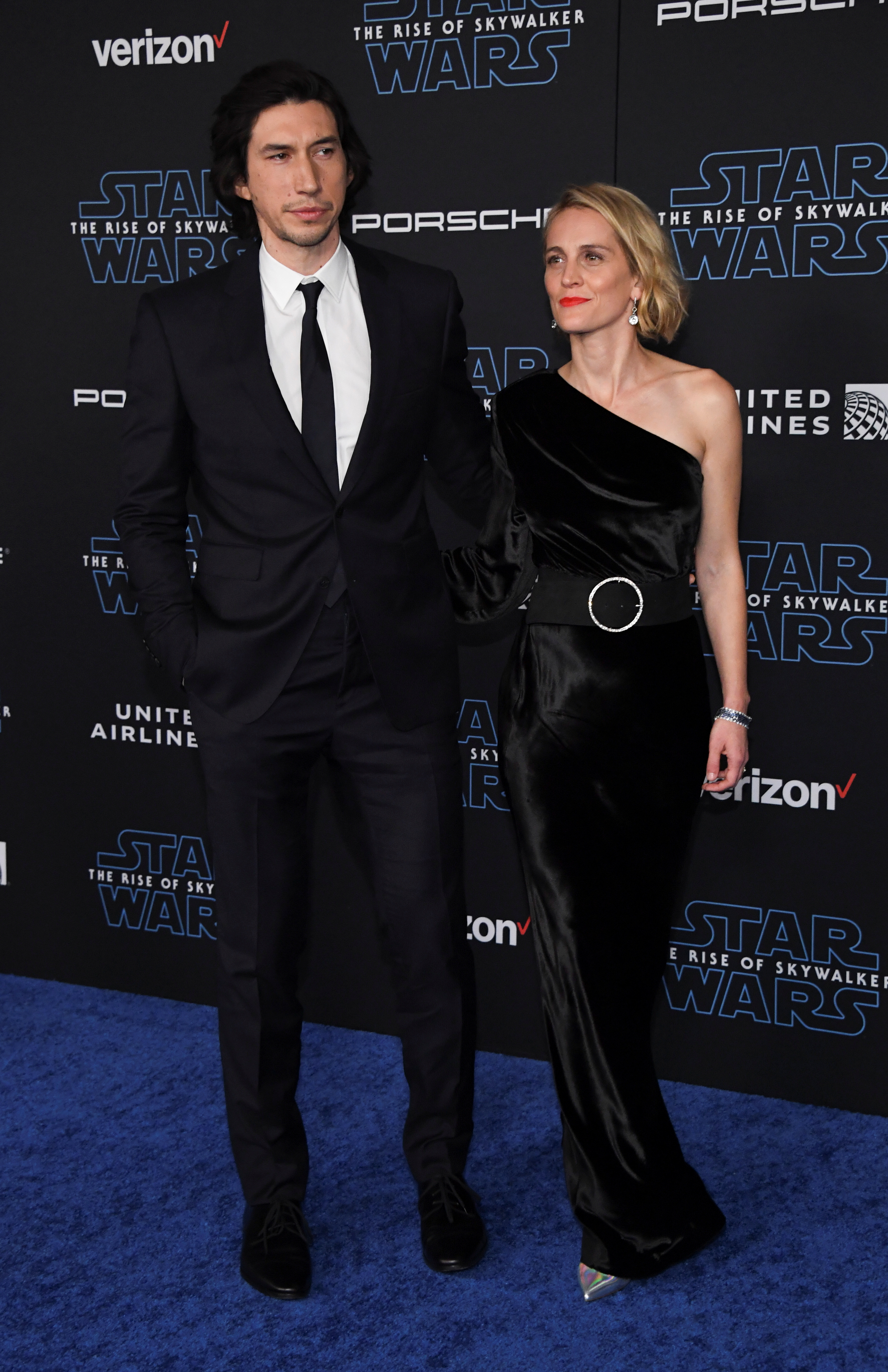 Adam Driver y Joanne Tucker (Foto: REUTERS/Phil McCarten)