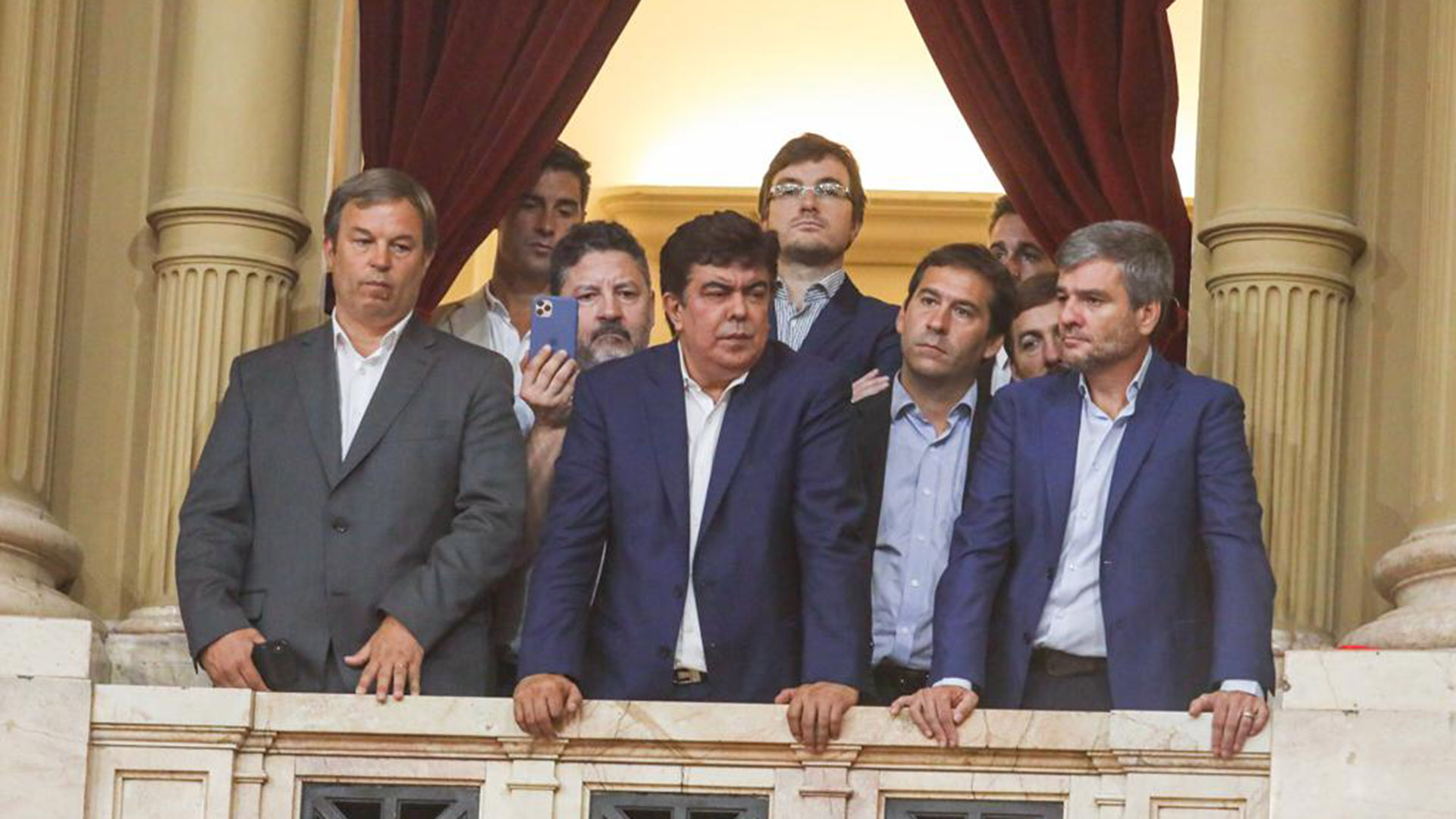 Mariano Cascallares, Fernando Espinoza, Gustavo Menéndez y Juan Zabaleta encabezan el palco de los intendentes bonaerenses