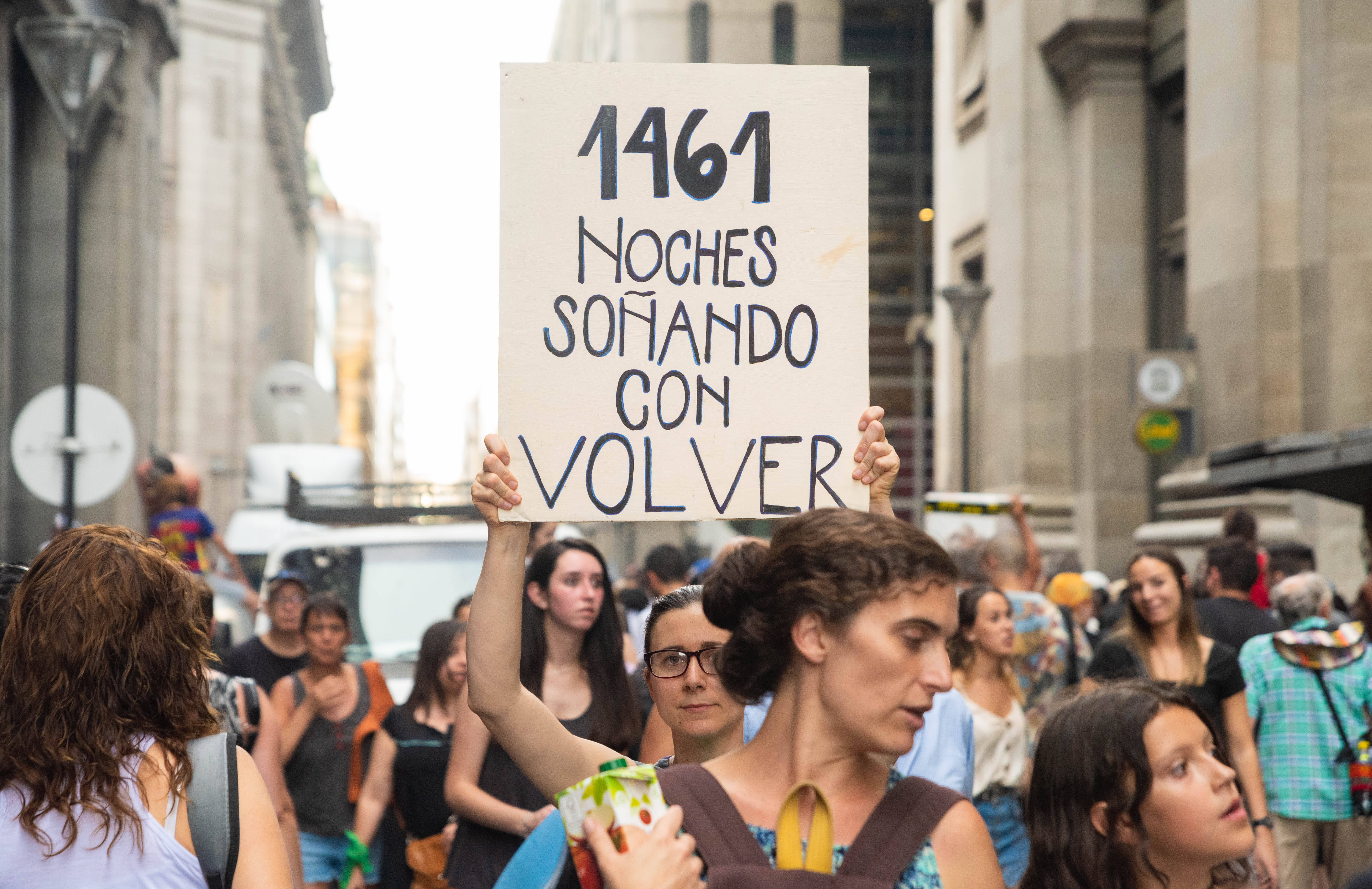 También abundaron los carteles y consignas contra el gobierno de Mauricio Macri