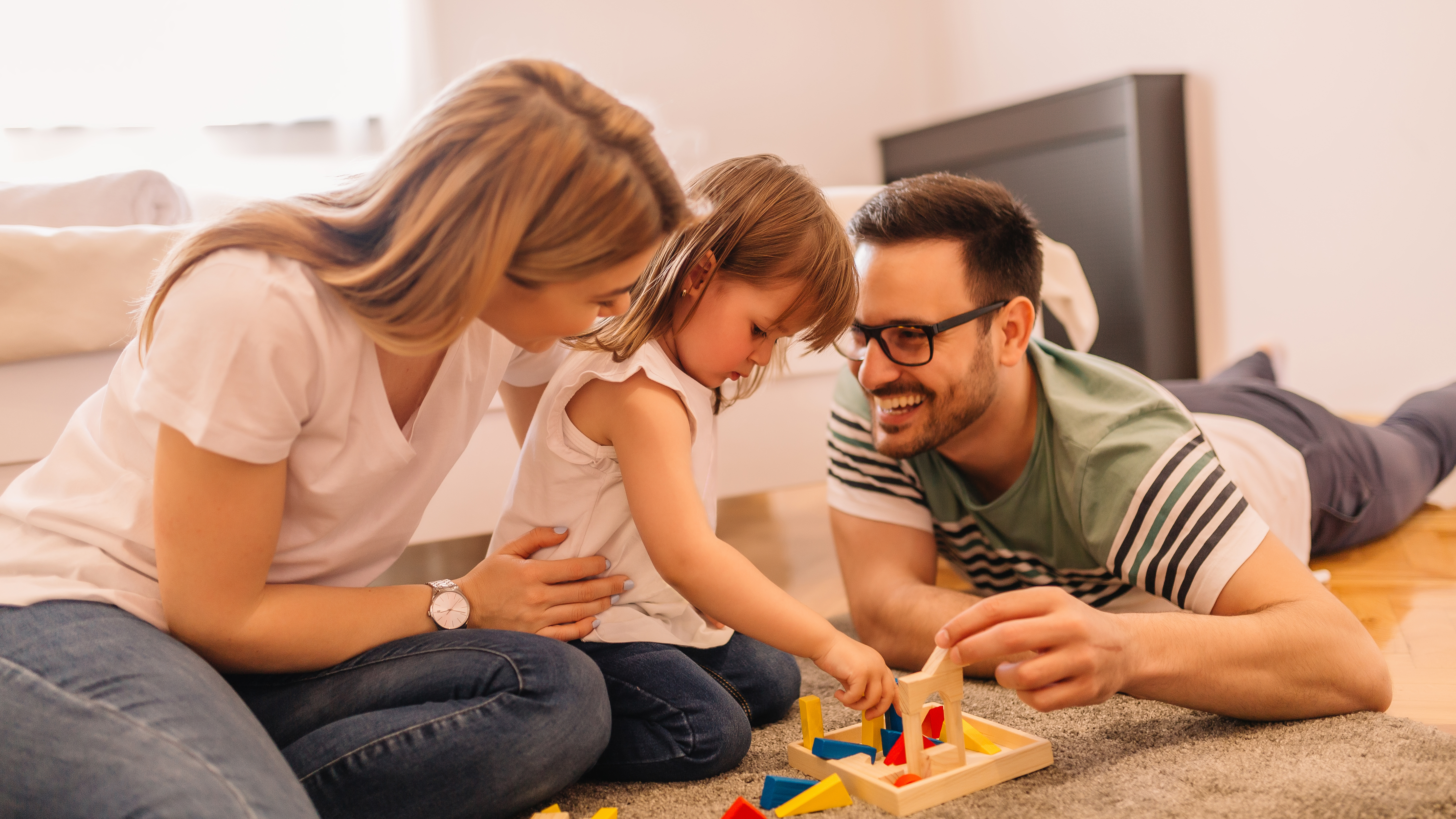 En la práctica, la coparentalidad puede involucrar o no donación de gametas e, inclusive, a la subrogación uterina (Shutterstock)
