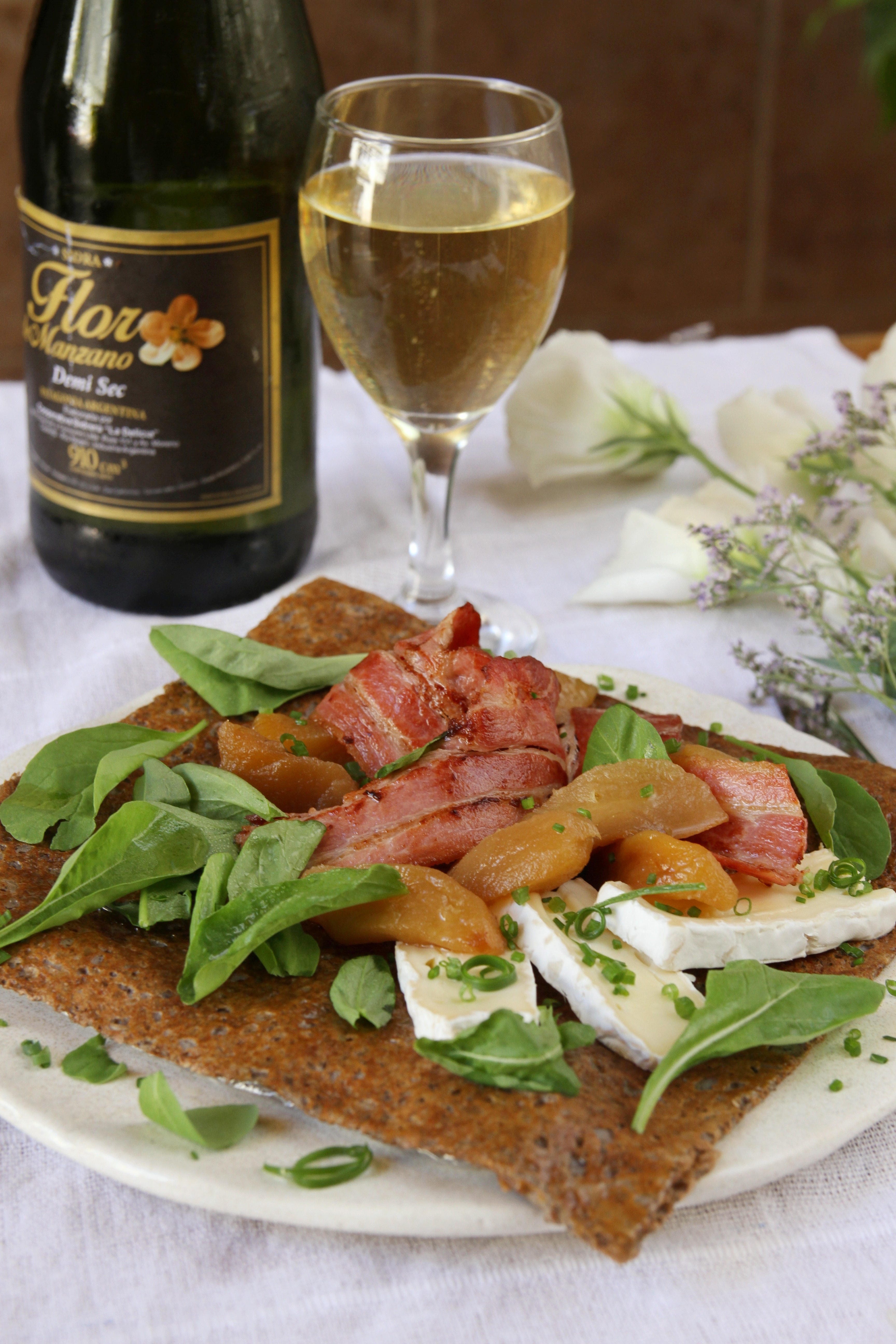El día de la Chandeleur o de la Candelaria es una oportunidad en dónde en toda Francia se elaboran crêpes salados y dulces