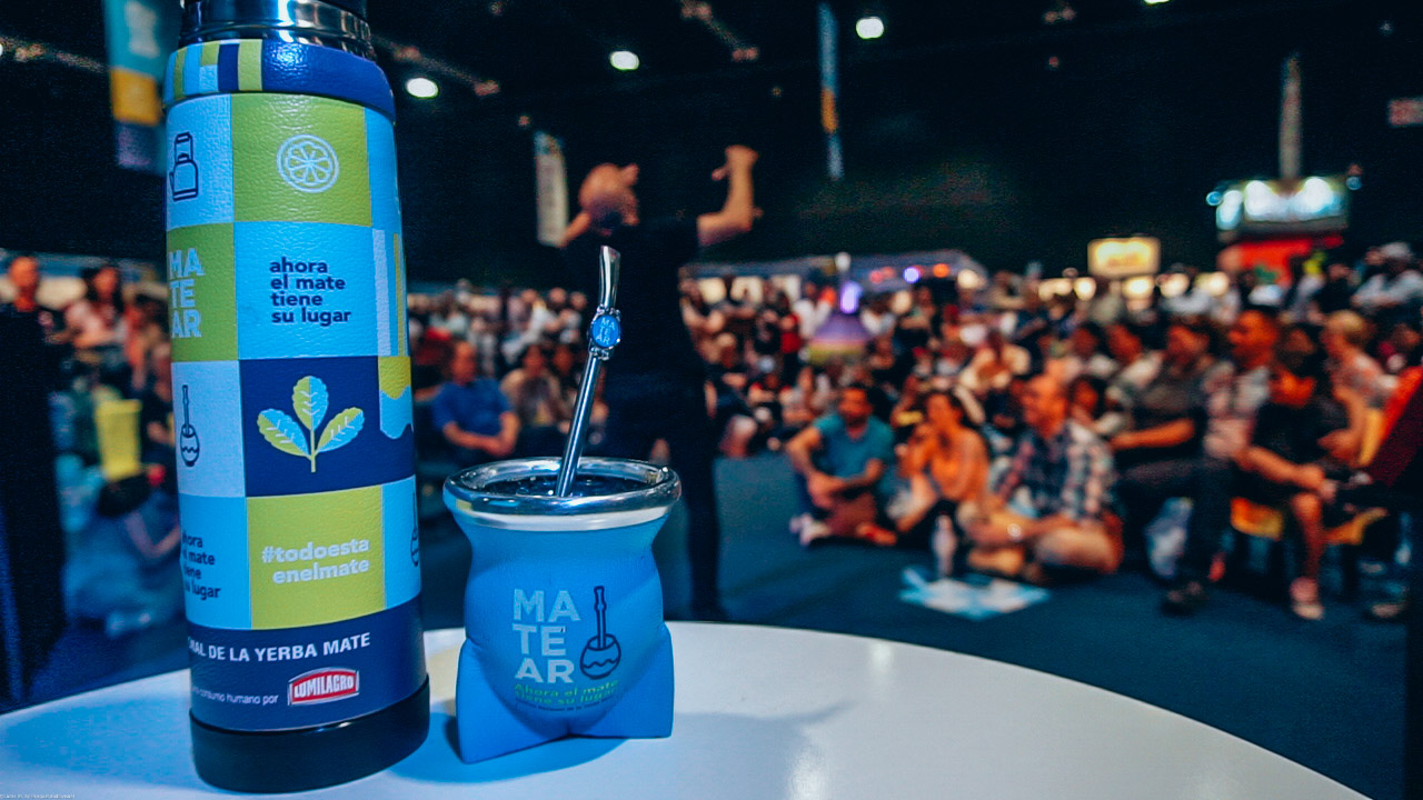Tragos con mate y yerbas saborizadas: las excentricidades de la feria Matear - Infobae