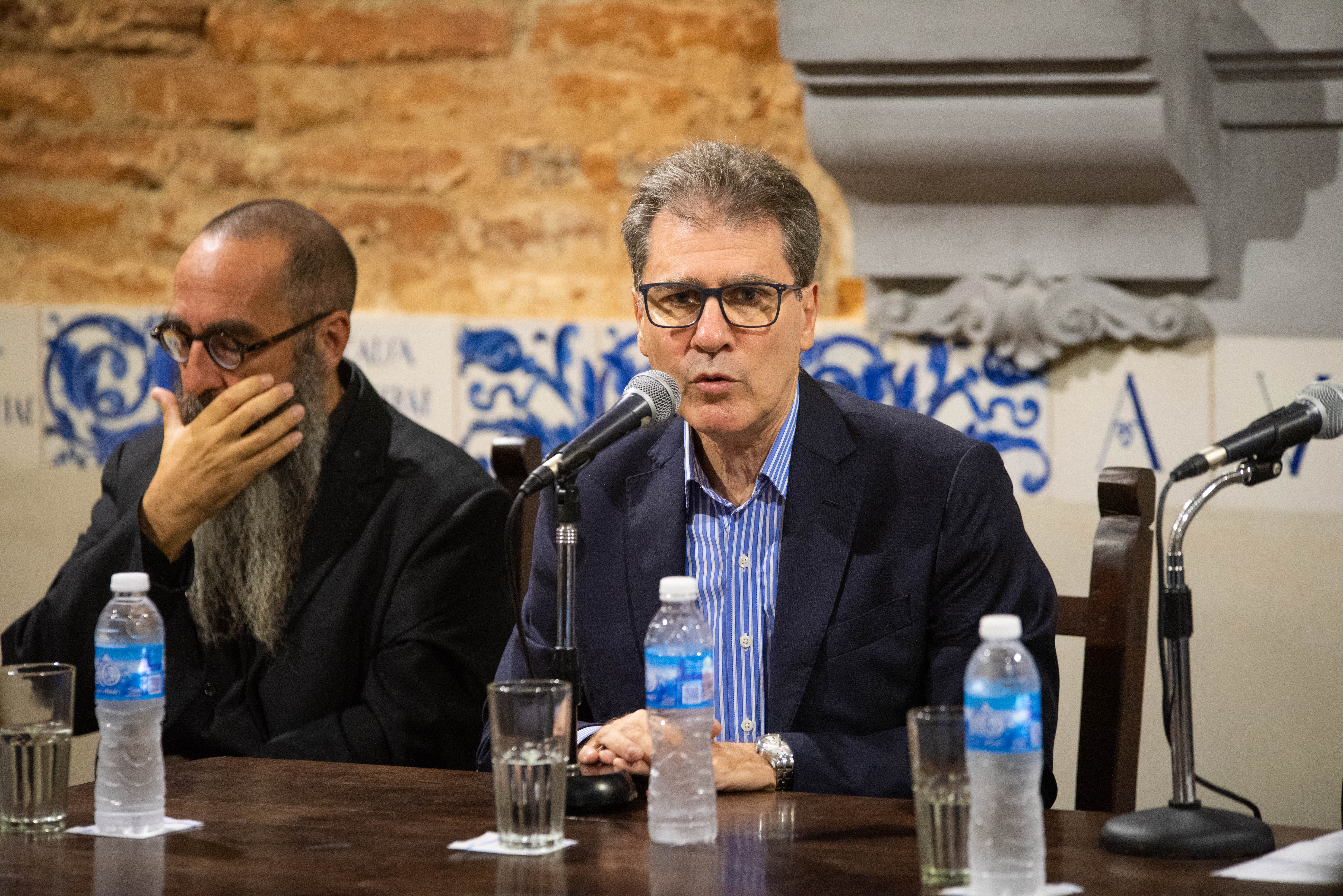 El presbístero Marcelo Figueroa dijo que Jorge Bergoglio asumió como Papa en un mundo contaminado por