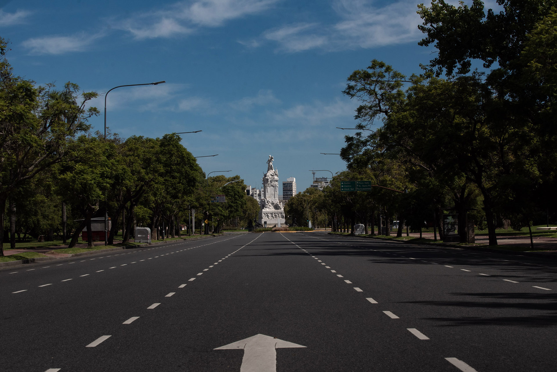 El monumento de los españoles, ubicado en la intersección de la Avenida del Libertador con la avenida General Sarmiento