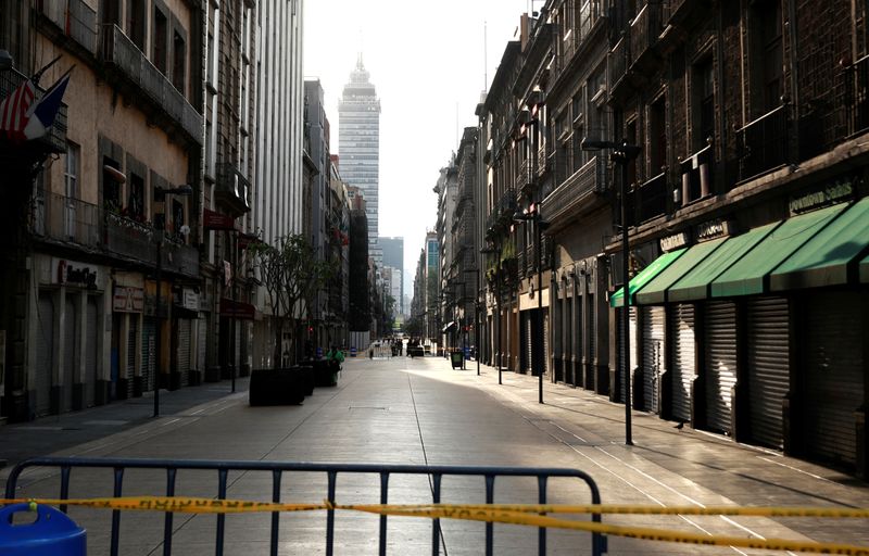 Cierre de negocios en el centro de la CDMX. (Foto: Reuters)