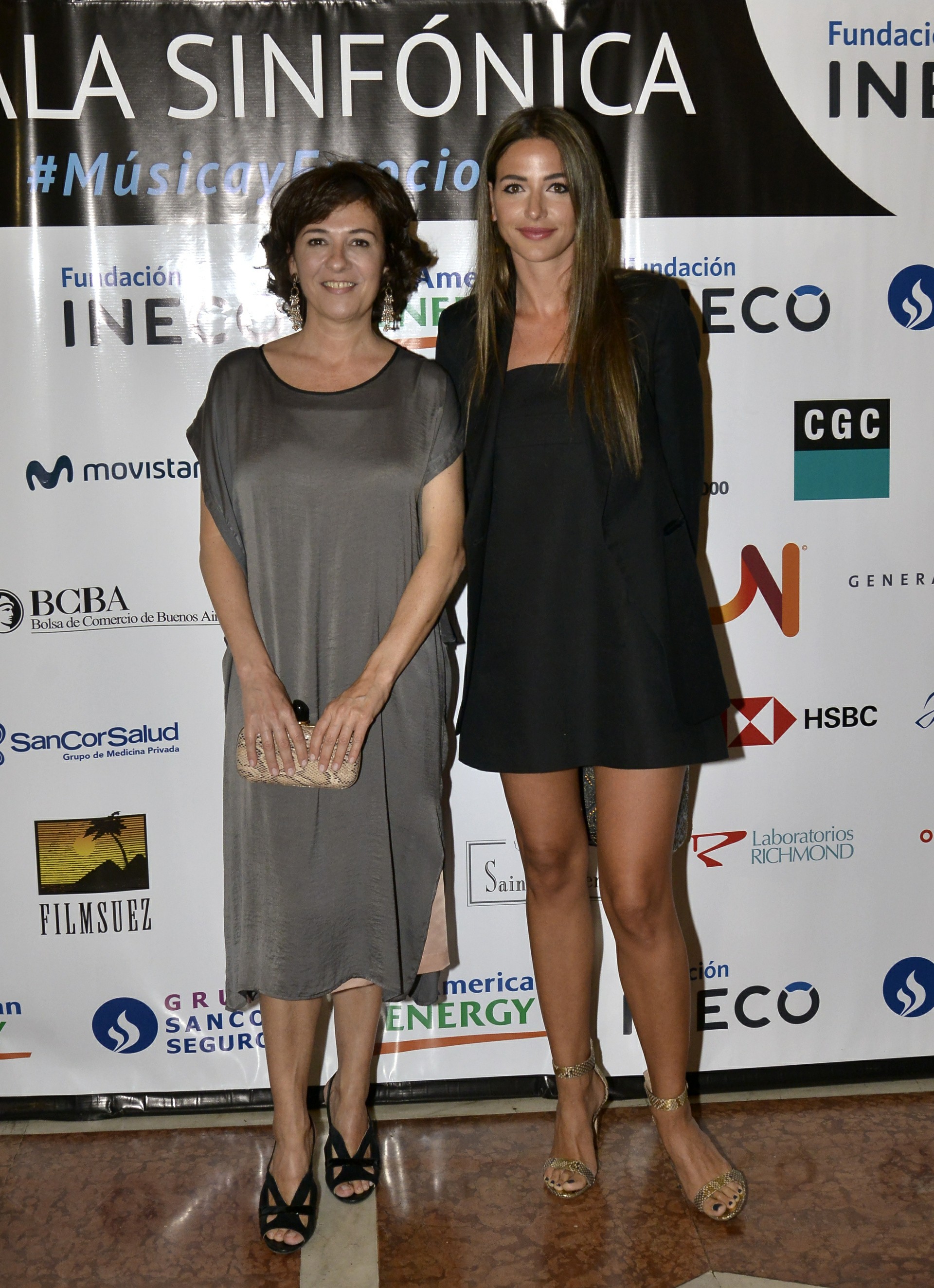 Josefina Manes y Camila Pitana
