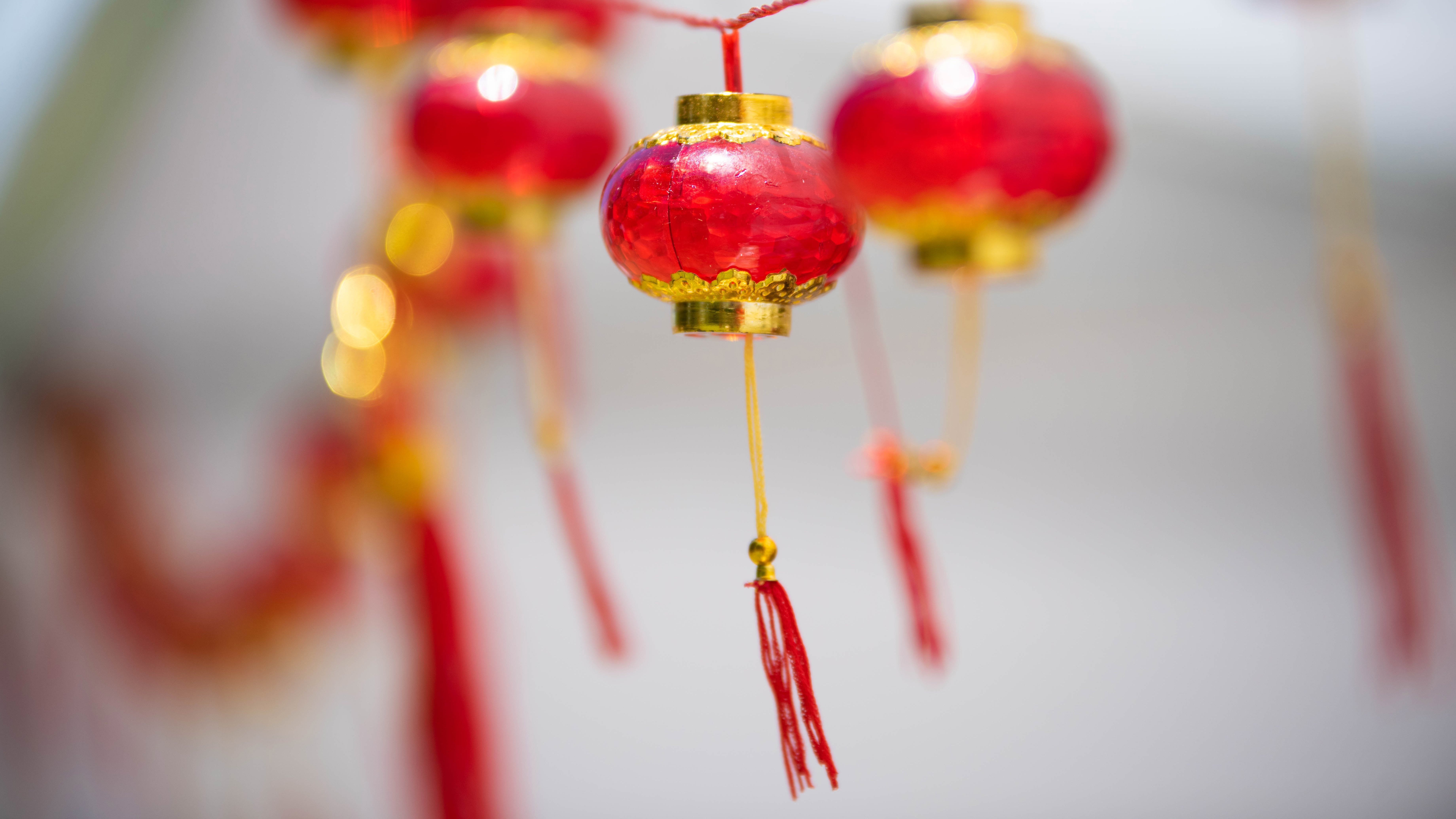 La plaza Parques Nacionales Argentinos fue decorada con elementos que recuerdan a la cultura china.