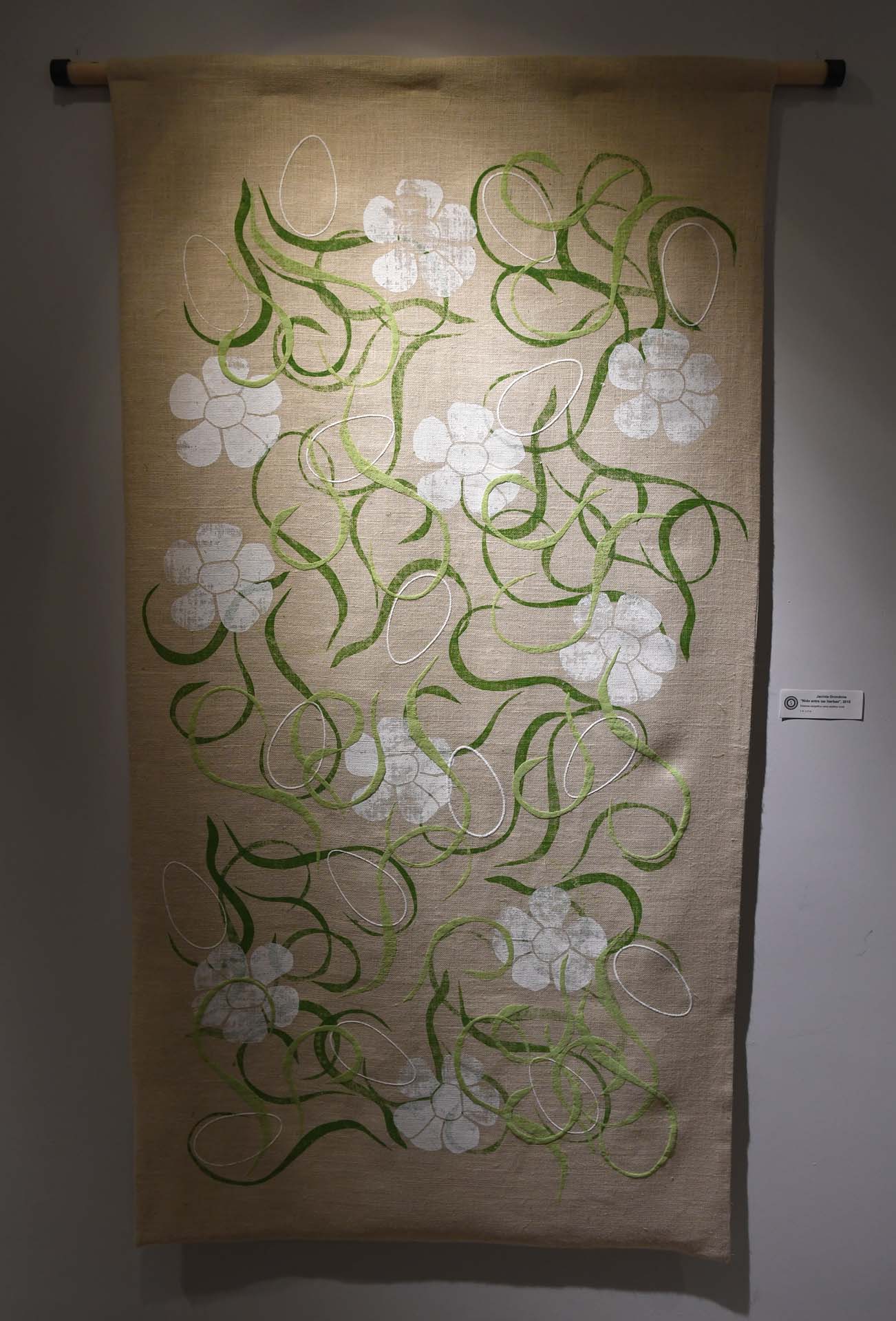 Jacinta Grondona expuso individualmente en Buenos Aires en las galerías María Casado Home Gallery, Javier Baliña, y Coppa Oliver, entre otros espacios. A nivel internacional, lo hizo en Galería del Paseo, Manantiales, Uruguay; Galería Aína Nowack, Madrid, España; y en Proyecto Buenos Aires,, Roma y Capalbio, Italia