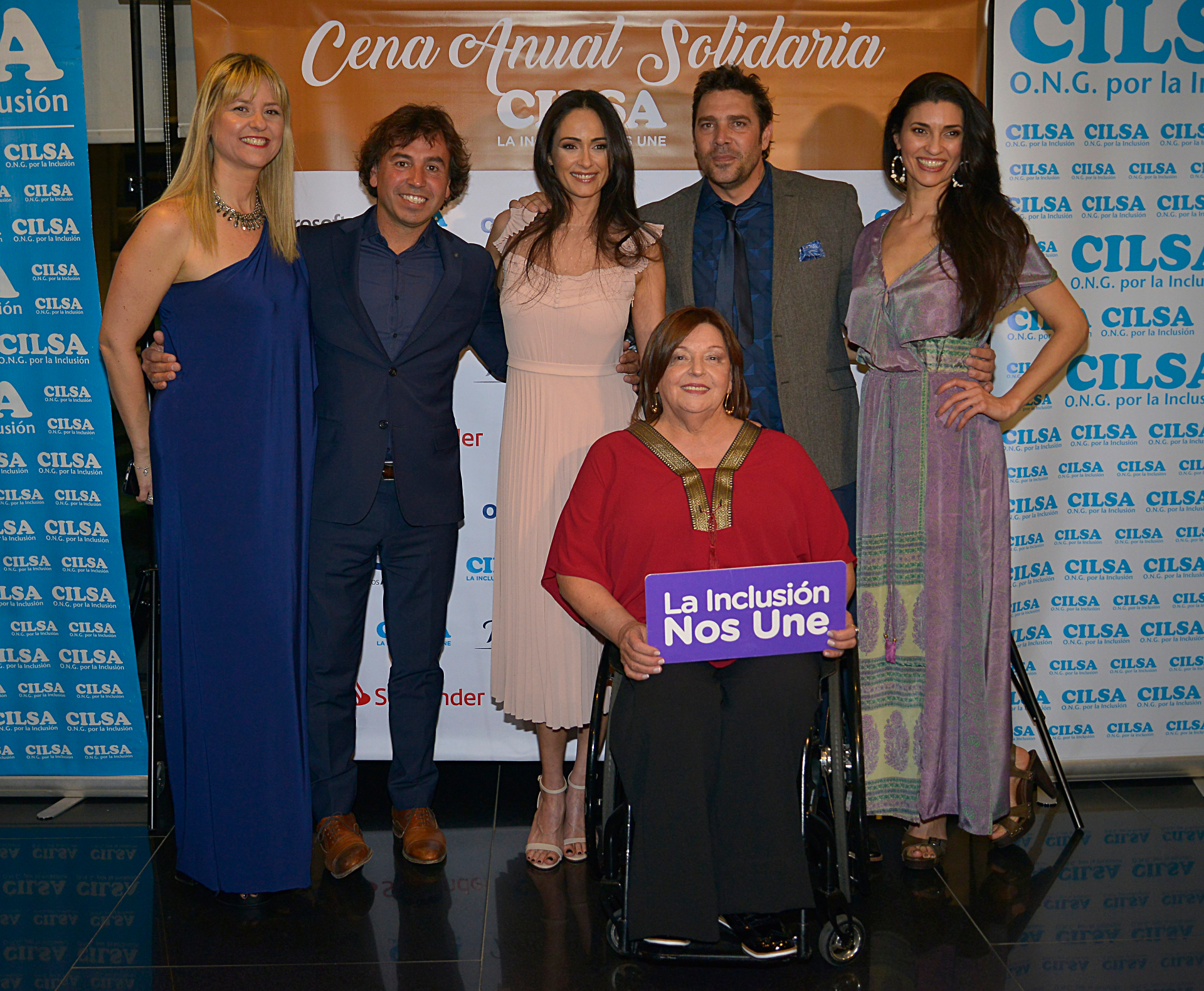 Valeria Garay, directora de Comunicaciones de CILSA, y Silvia Carranza, presidente de CILSA, junto a Gonzalo Rodríguez, Gabriela Sobrado, Matías Alé y Verónica Perdomo