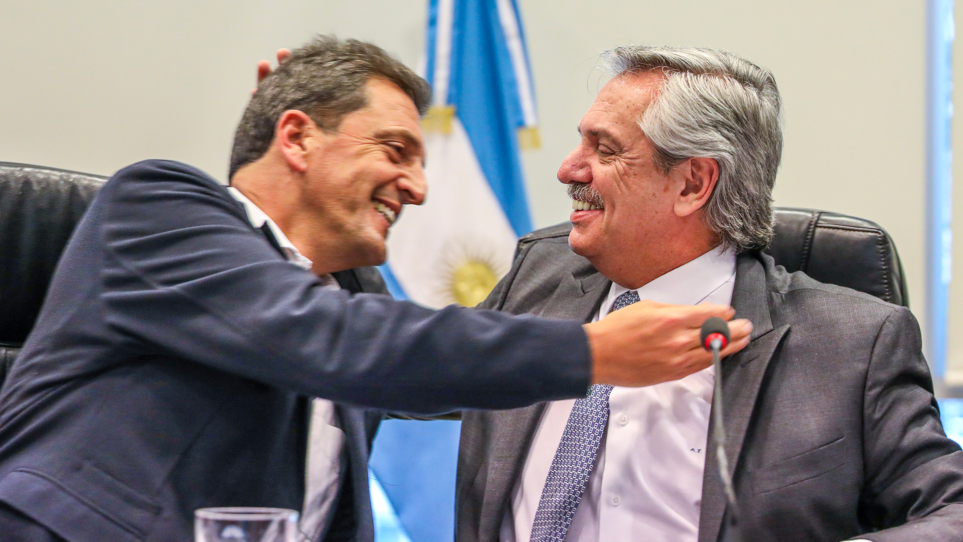 Fernández delegó en Sergio Massa la negociación con los radicales y el PRO