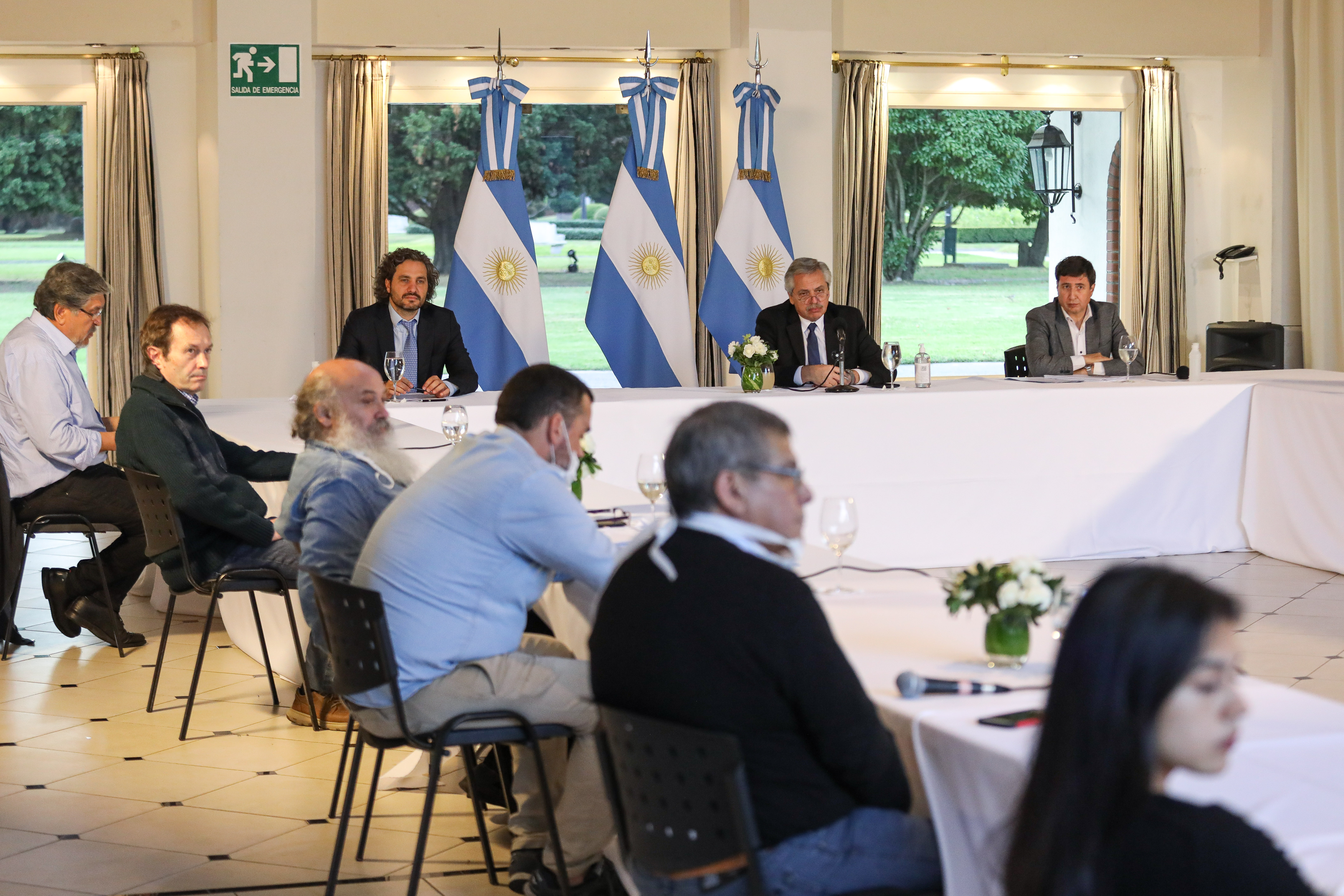 Alberto Fernández recibió en la quinta de Olivos a los movimientos sociales