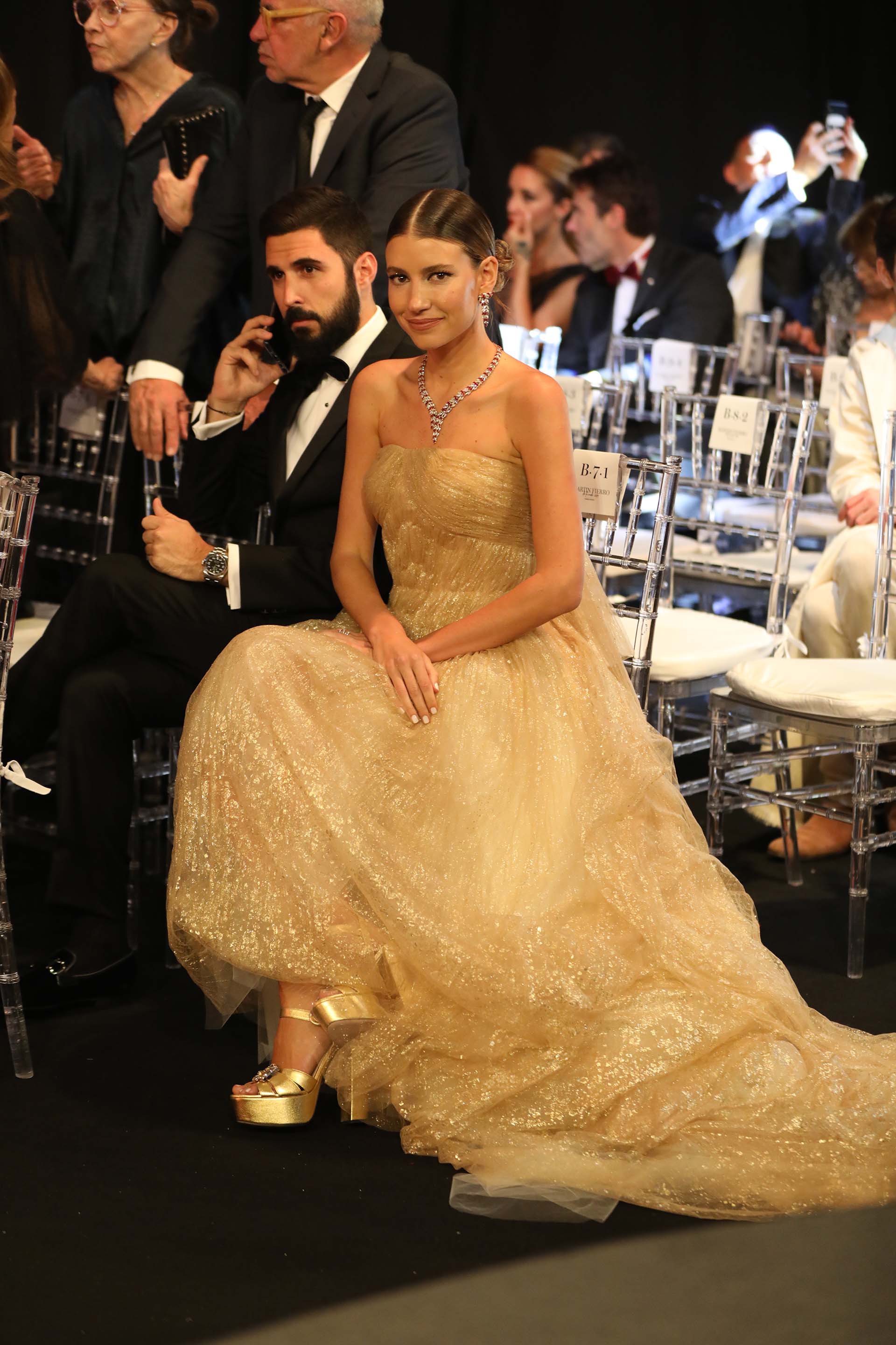 Angie Landaburu y su novio Tomás Eurnekian. La influencer le dedicó el premio muy emocionada