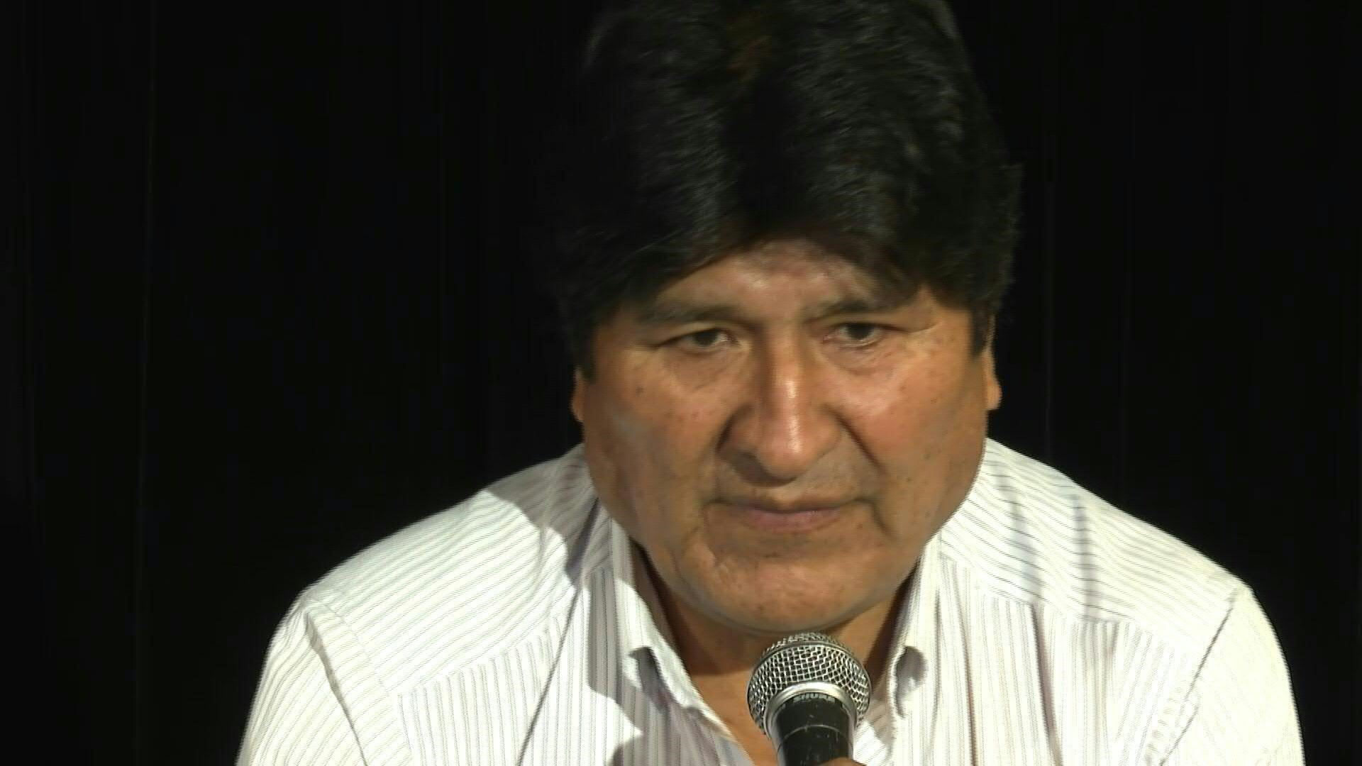 La fiscalía boliviana ordenó la aprehensión de Evo Morales
