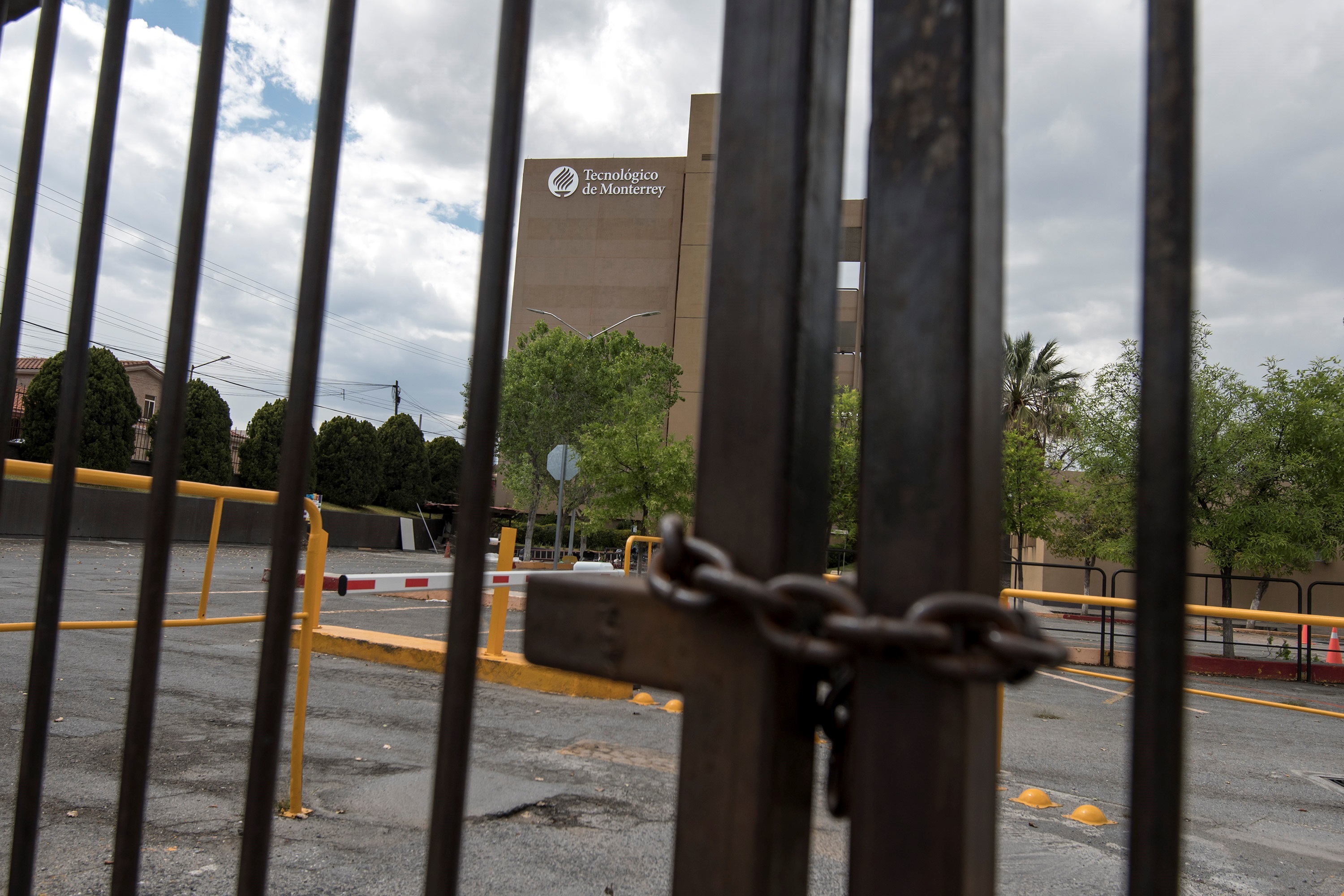 Las escuelas fueron cerradas en todos los niveles. (Foto: EFE)