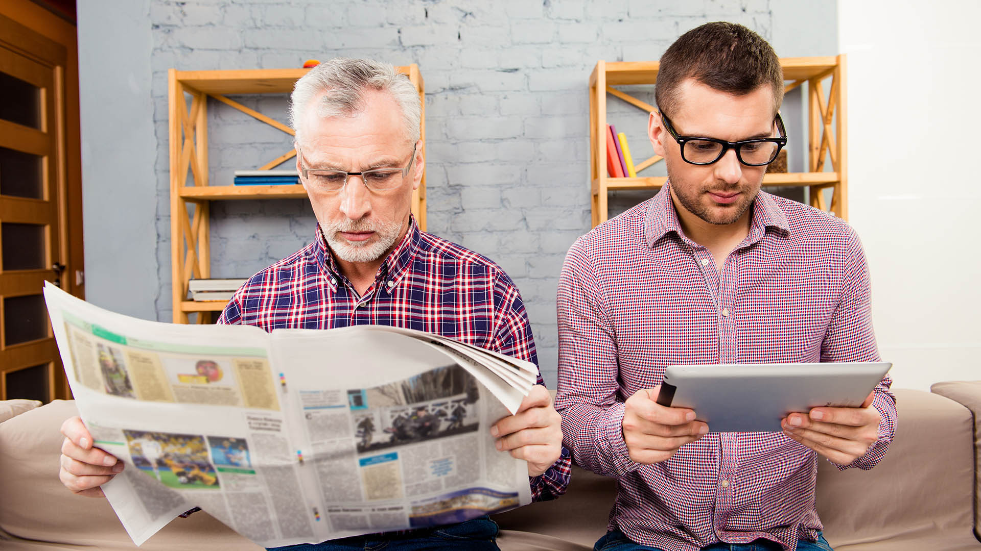 La relevancia de los medios tradicionales se debilitó a la vez que el periodismo encontró nuevos competidores en las redes sociales. (Shutterstock)