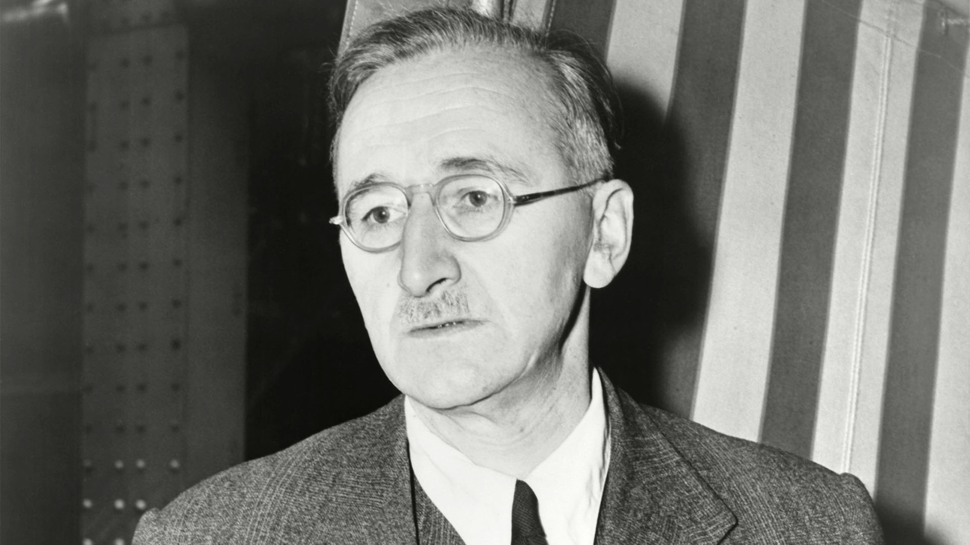 En Fundamentos de la libertad, Hayek incluyó un apéndice titulado “¿Por qué no soy conservador?”