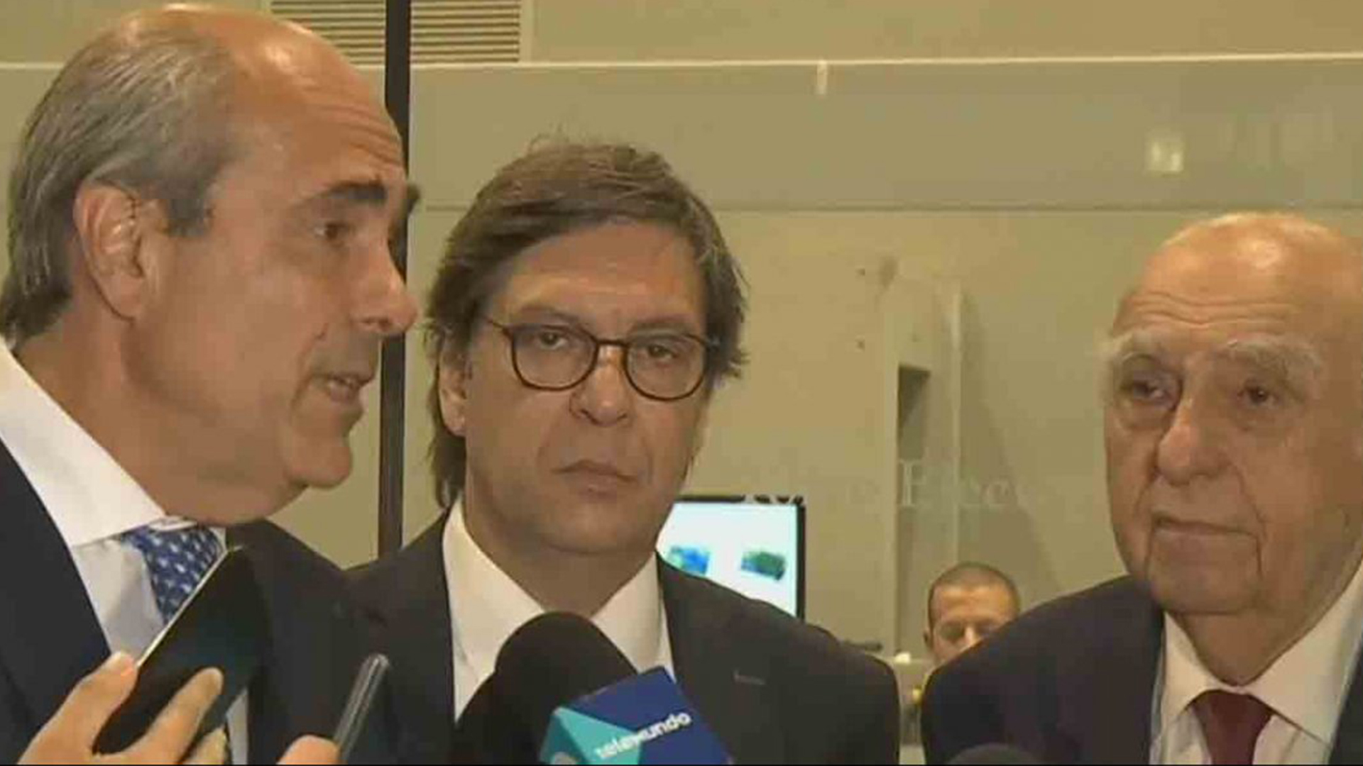 Imágenes de la conferencia de prensa que ofrecieron Javier Miranda, José Amorín Batlle y Julio María Sanguinetti