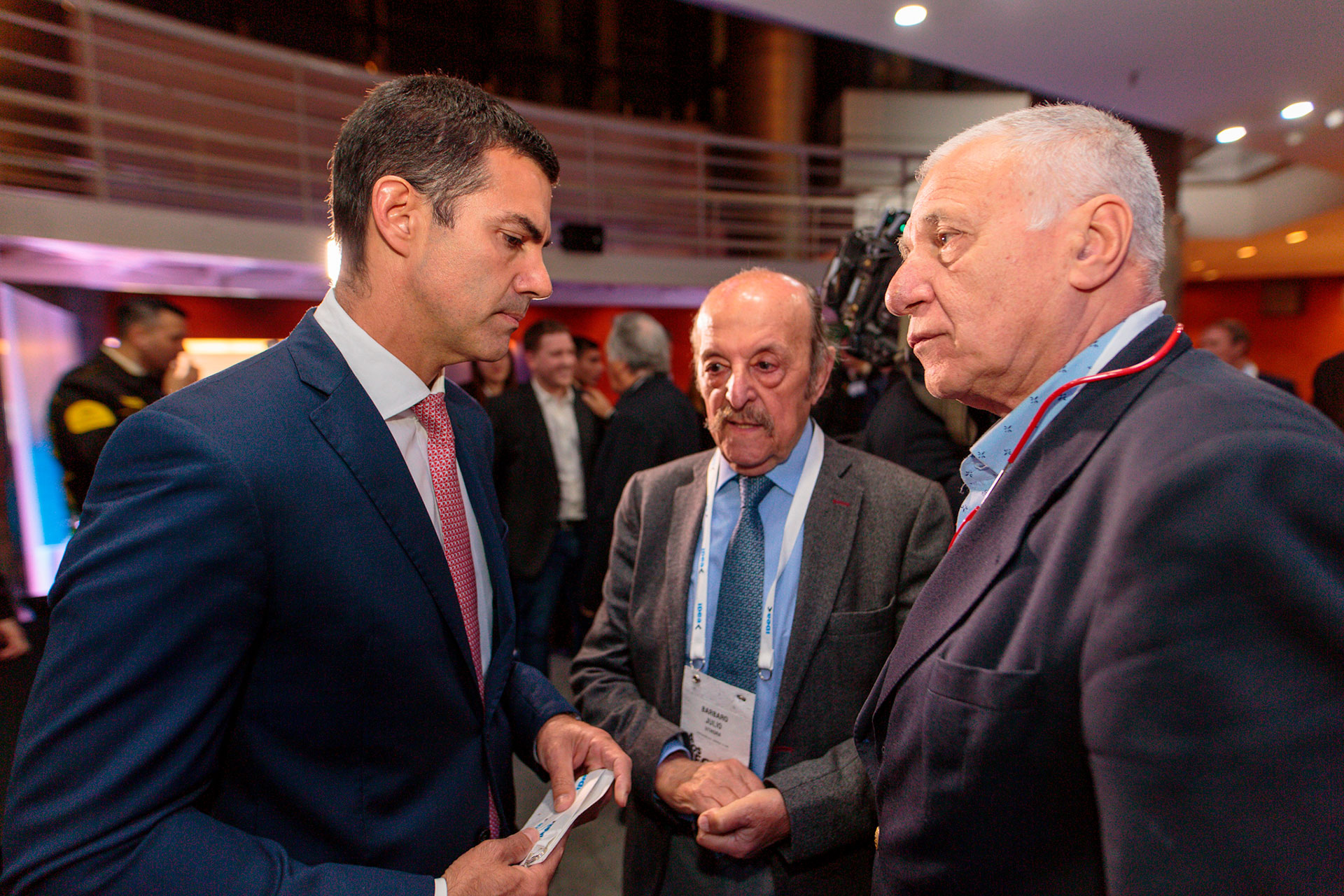 Juan Manuel Urtubey, gobernador de Salta, en la apertura junto a Julio Bárbaro y Carlos Campolongo