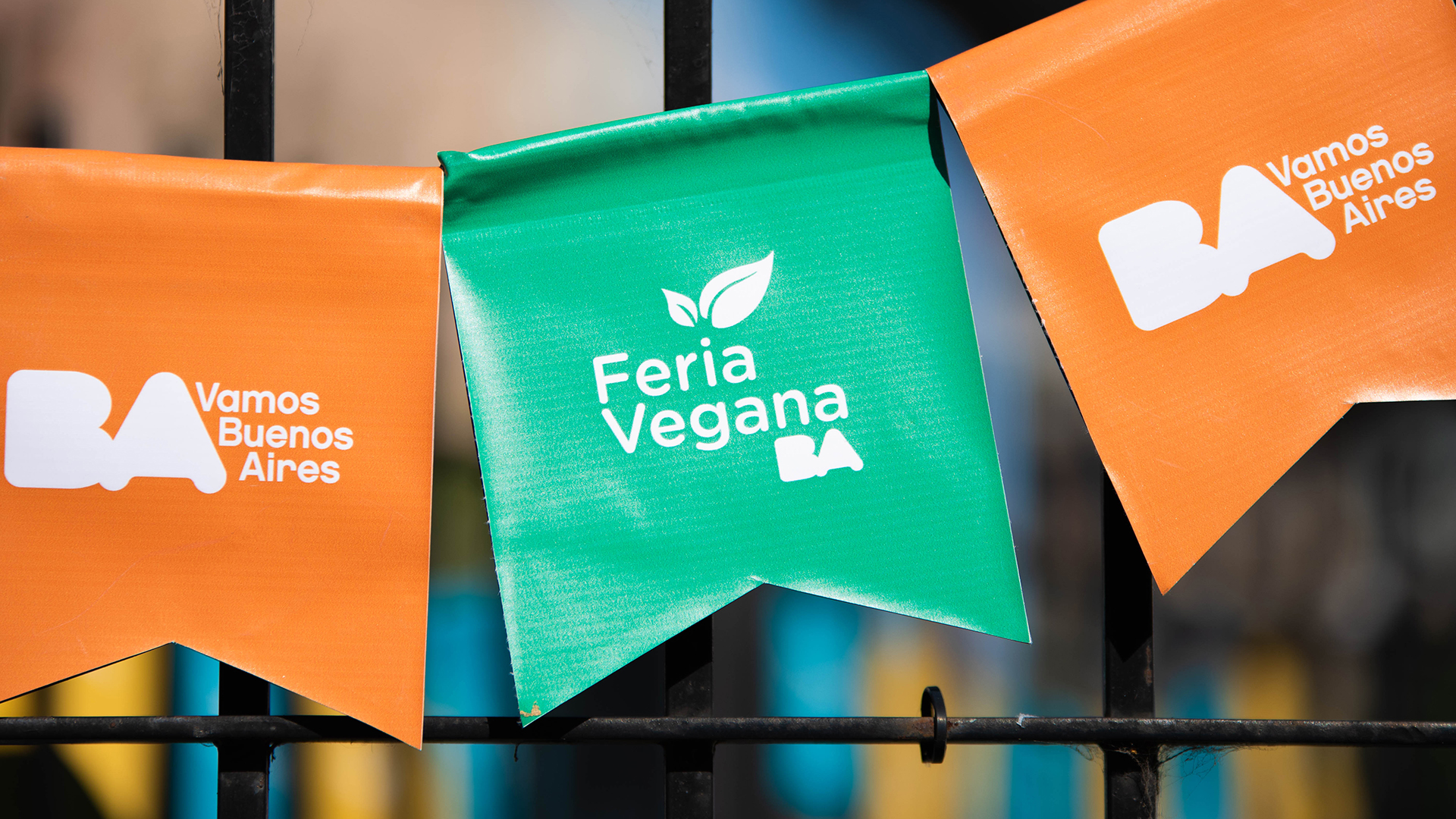Hay un total de 30 feriantes que ofrecen sus productos 100% veganos. Se estima realizar una edición por mes, pero aún no hay fechas y sedes confirmadas