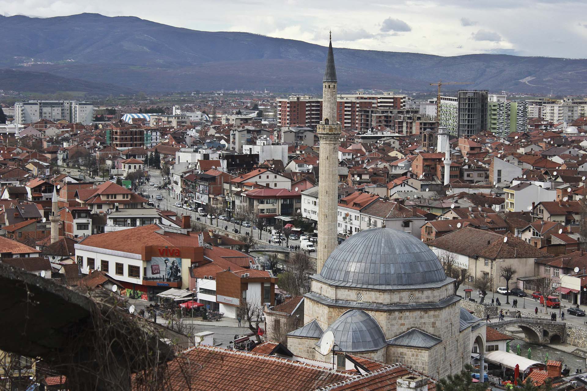 Vosta aéres de Pristina, la capital de Kosovo (fotos: Ignacio Hutin)