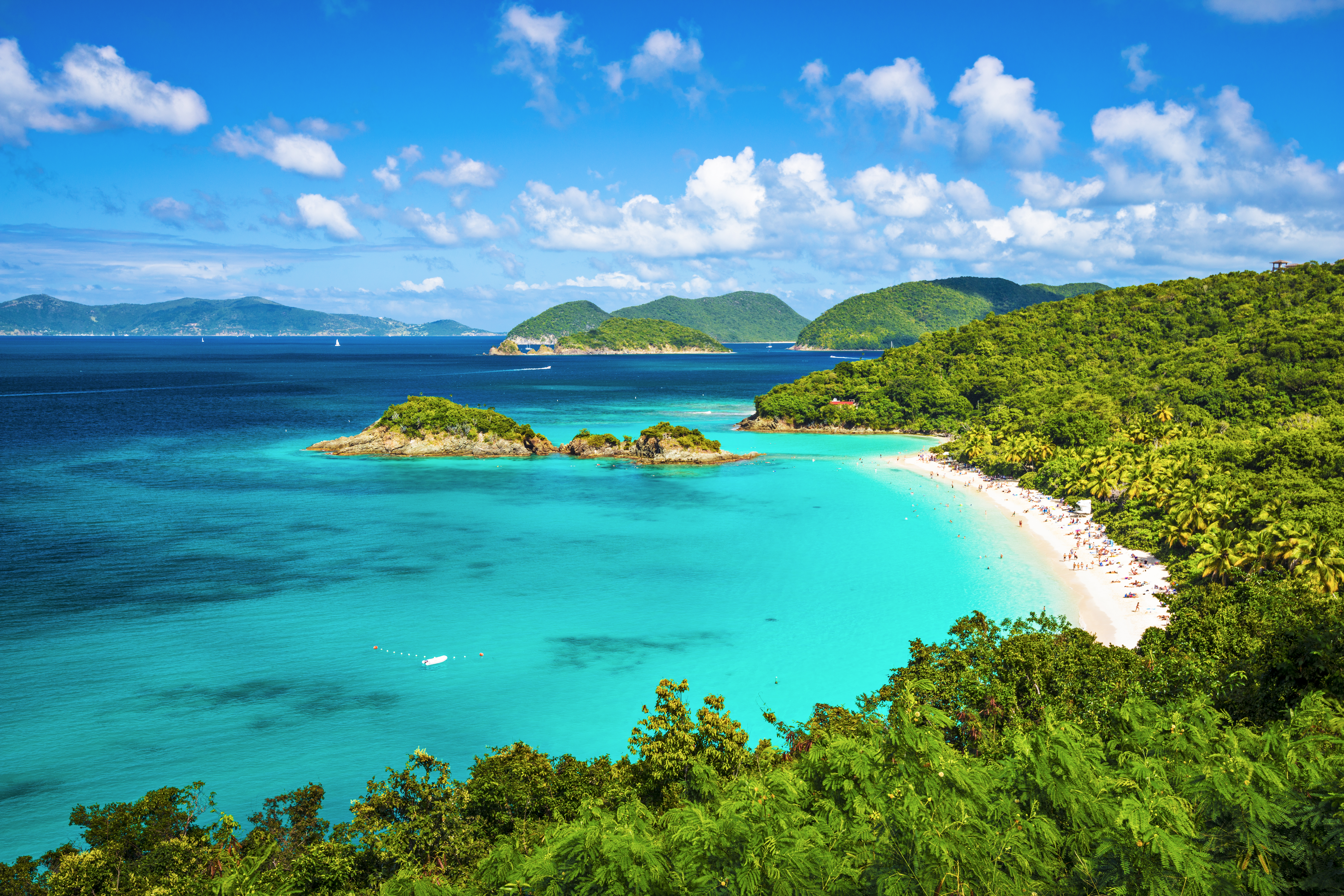 La belleza de Trunk Bay fue donada al Servicio de Parques Nacionales hace más de cinco décadas. Hoy en día, sigue siendo una de las playas mejor conservadas del mundo