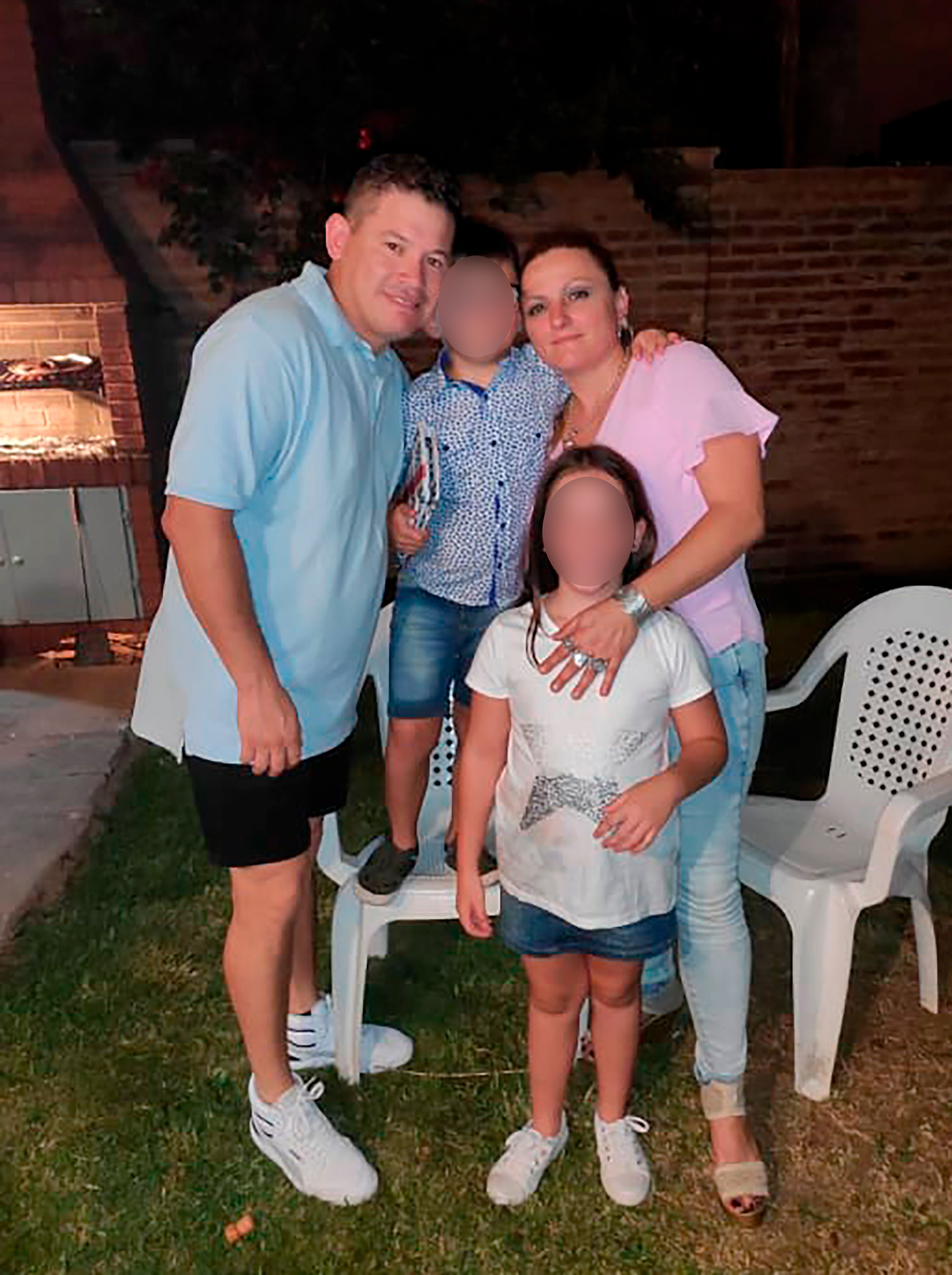 Su esposa tenía que asistir a su papá, de 70 años, y temía salir de su casa por temor a algún ataque.