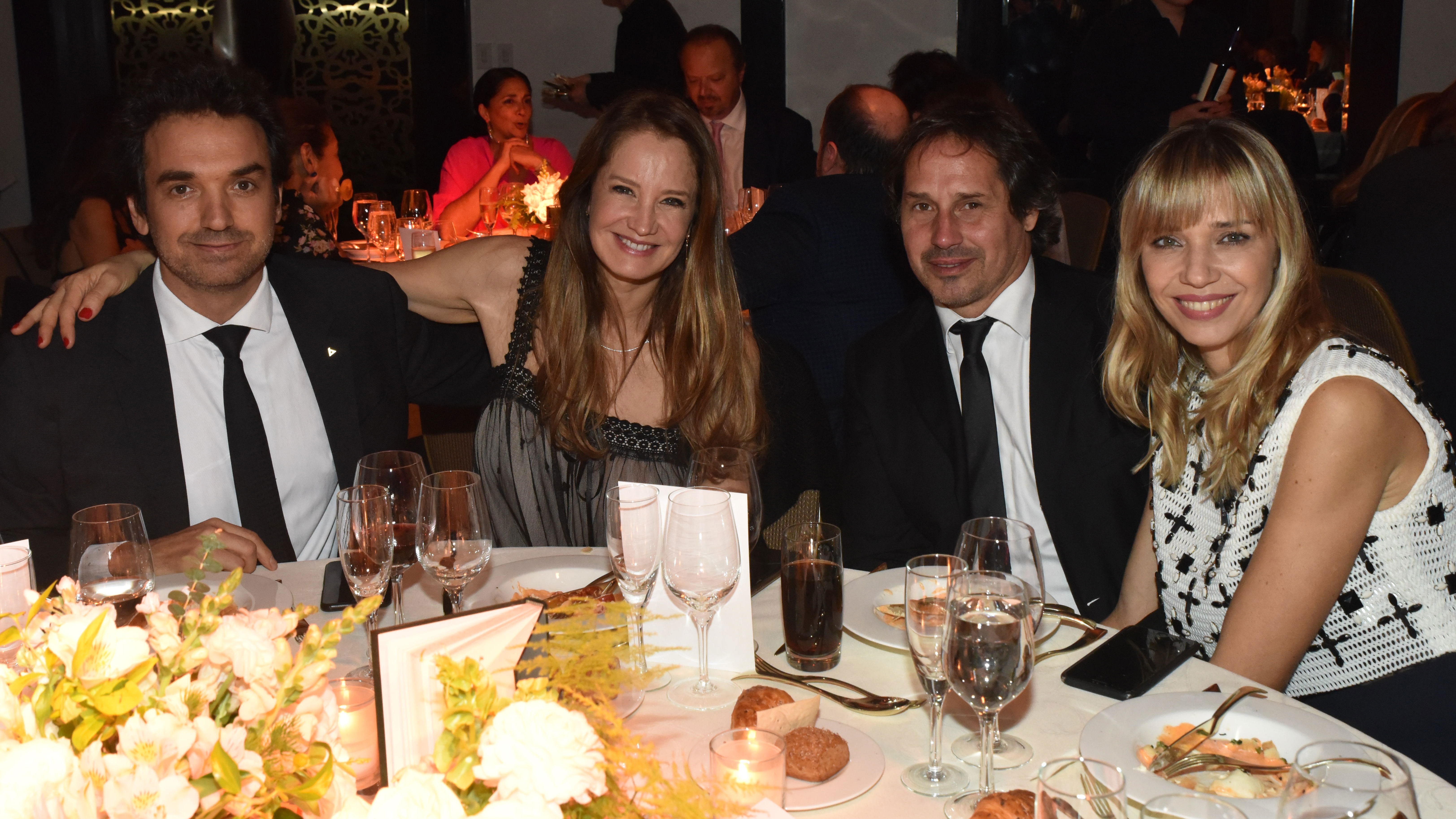 Sebastián Bagó y su mujer, Roxana Zarecki, junto a Lorena Ceriscioli y Juan Pablo Ramognino