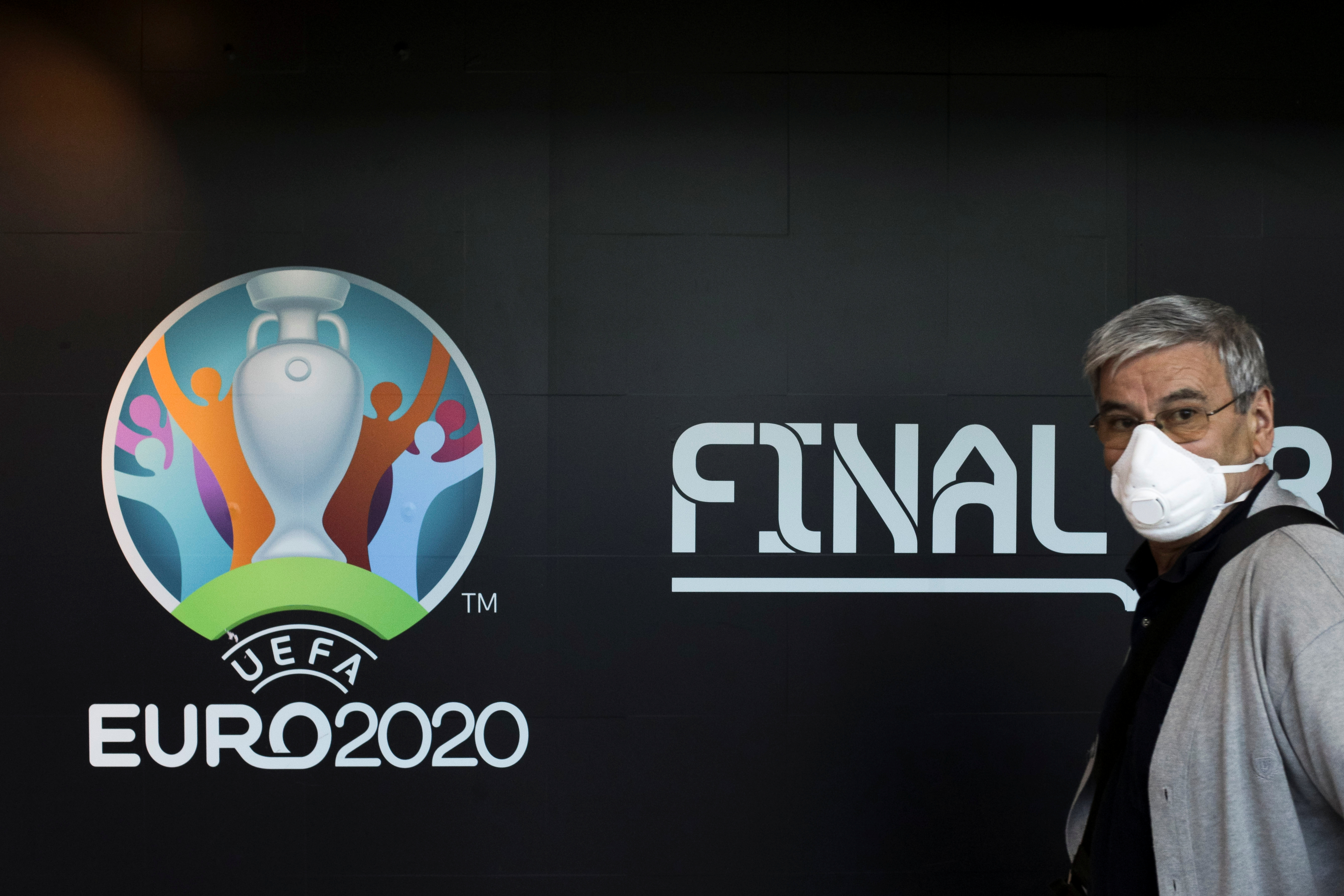 Hasta el momento, la Eurocopa 2020 sigue vigente (Reuters)