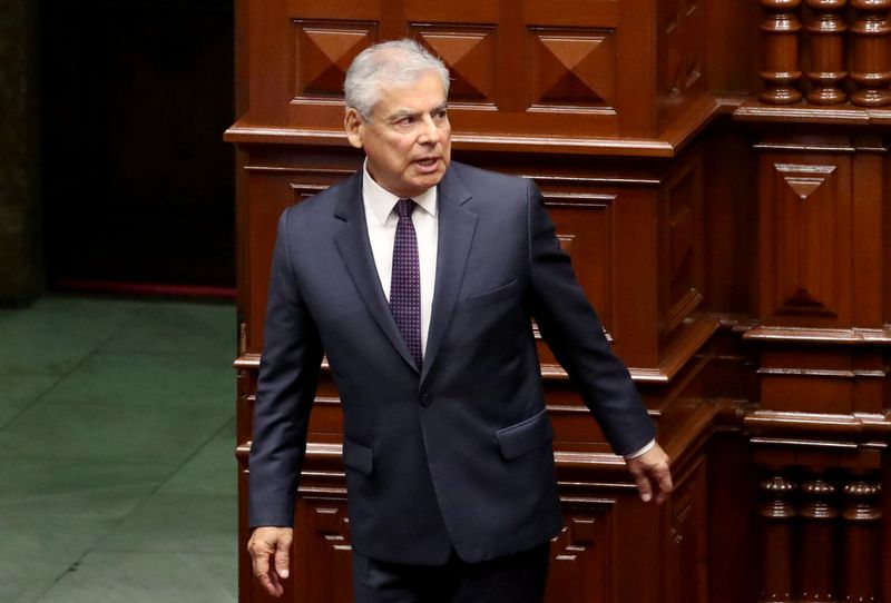 Imagen de archivo del ex primer ministro de Perú, César Villanueva, durante la discusión de un proyecto de ley en el Congreso en Lima, Septiembre 19, 2018. REUTERS/Mariana Bazo