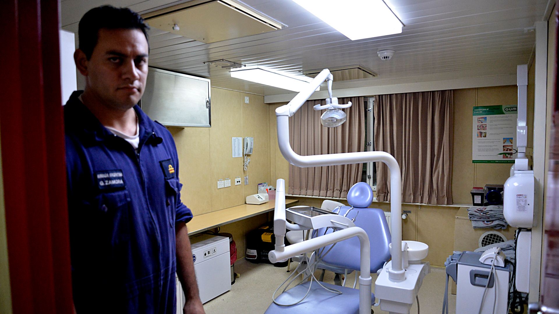 La tripulación del rompehielos también dispone de un servicio de odontología