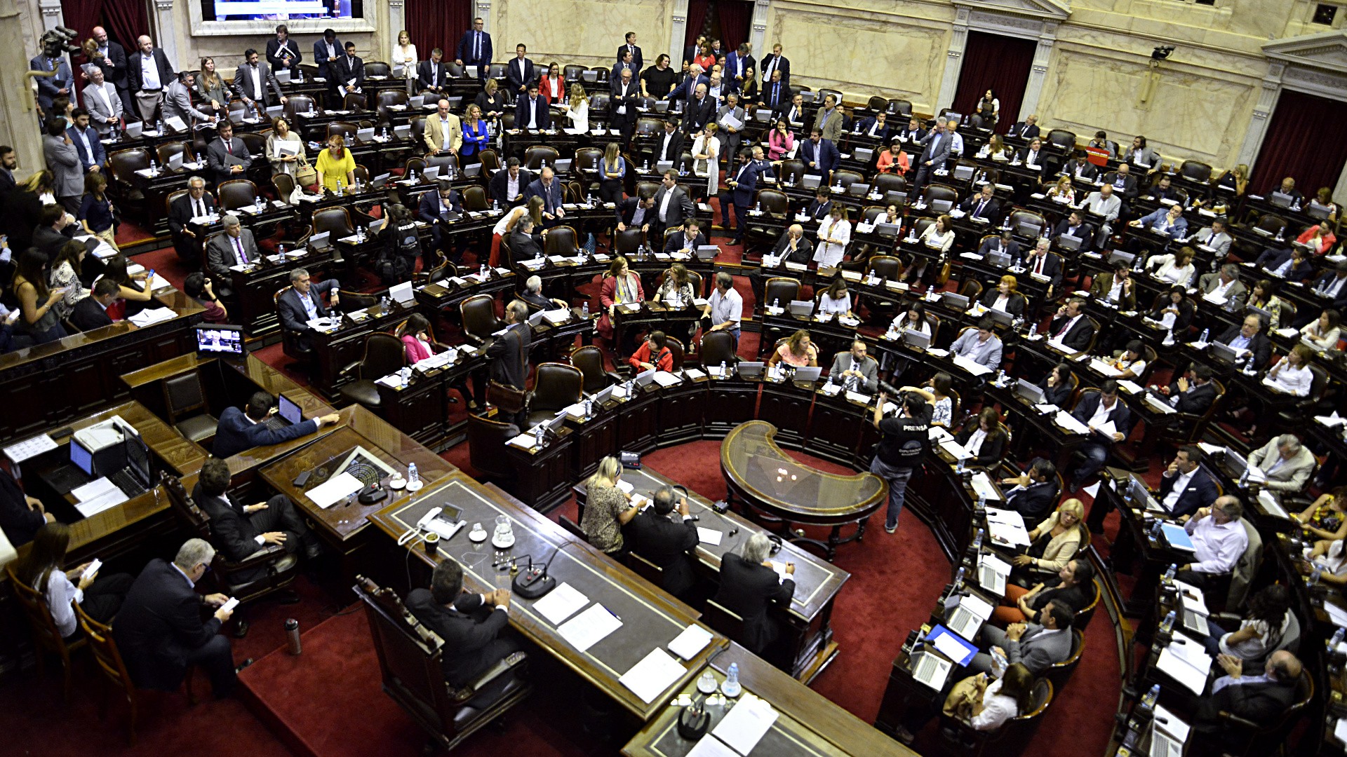 Los legisladores debaten las jubilaciones de privilegio