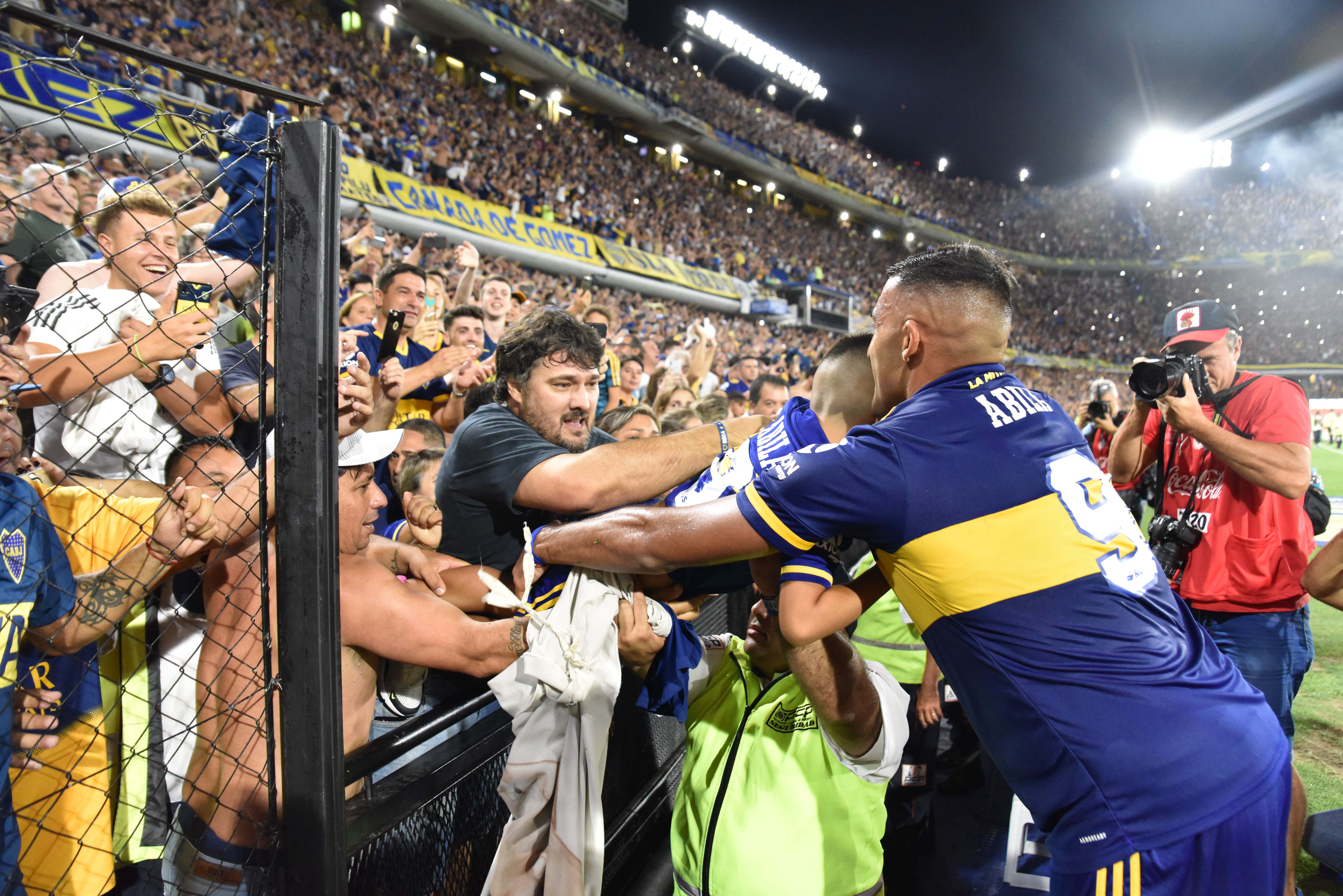 Ábila festejó con el título de Boca (Foto: Franco Fafasuli)