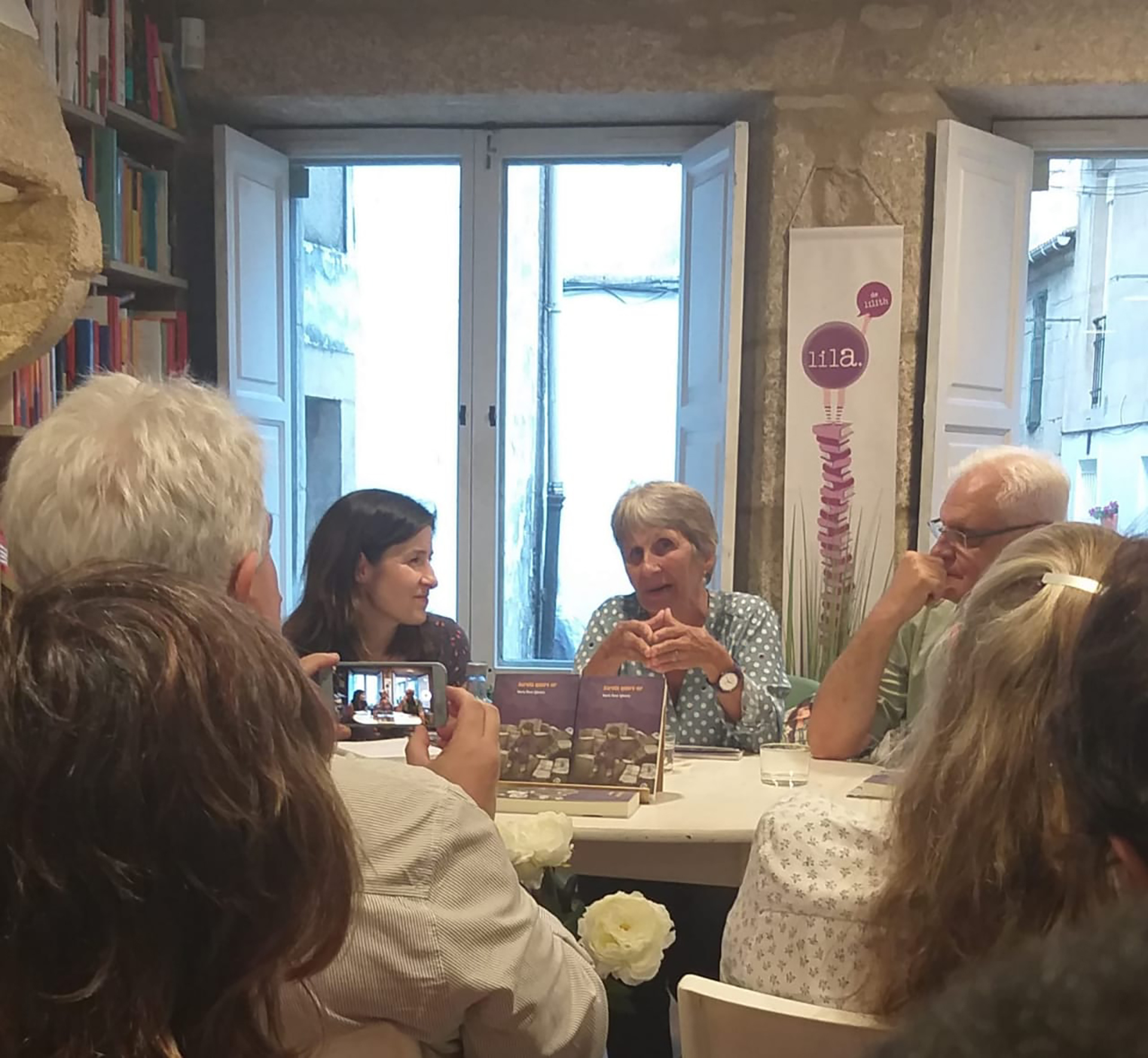 "A los diez años, cuando leí el Quijote, me propuse ser escritora”. (María Rosa Iglesias)