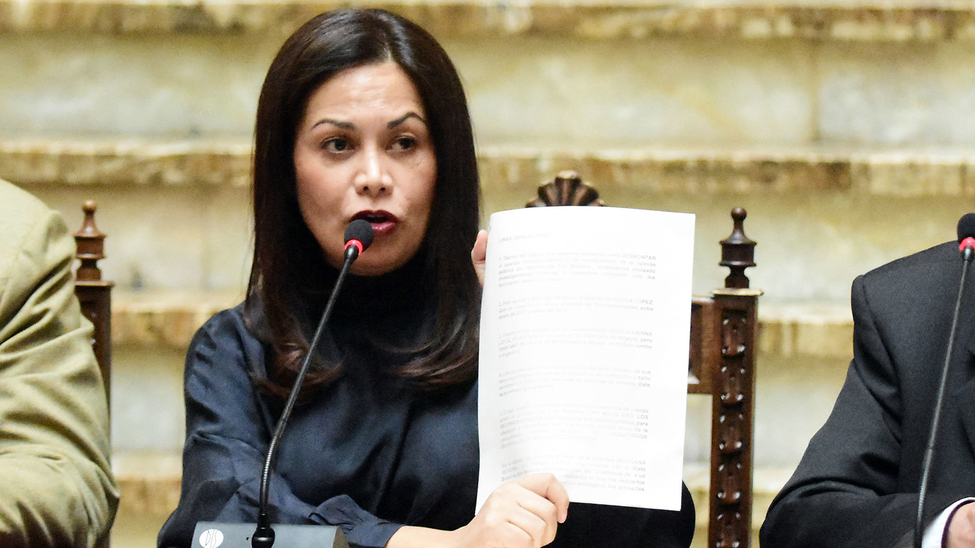 La ministra de Comunicación, Roxana Lizárraga, renunció por estar en desacuerdo con la decisión de Añez de postularse a las elecciones presidenciales