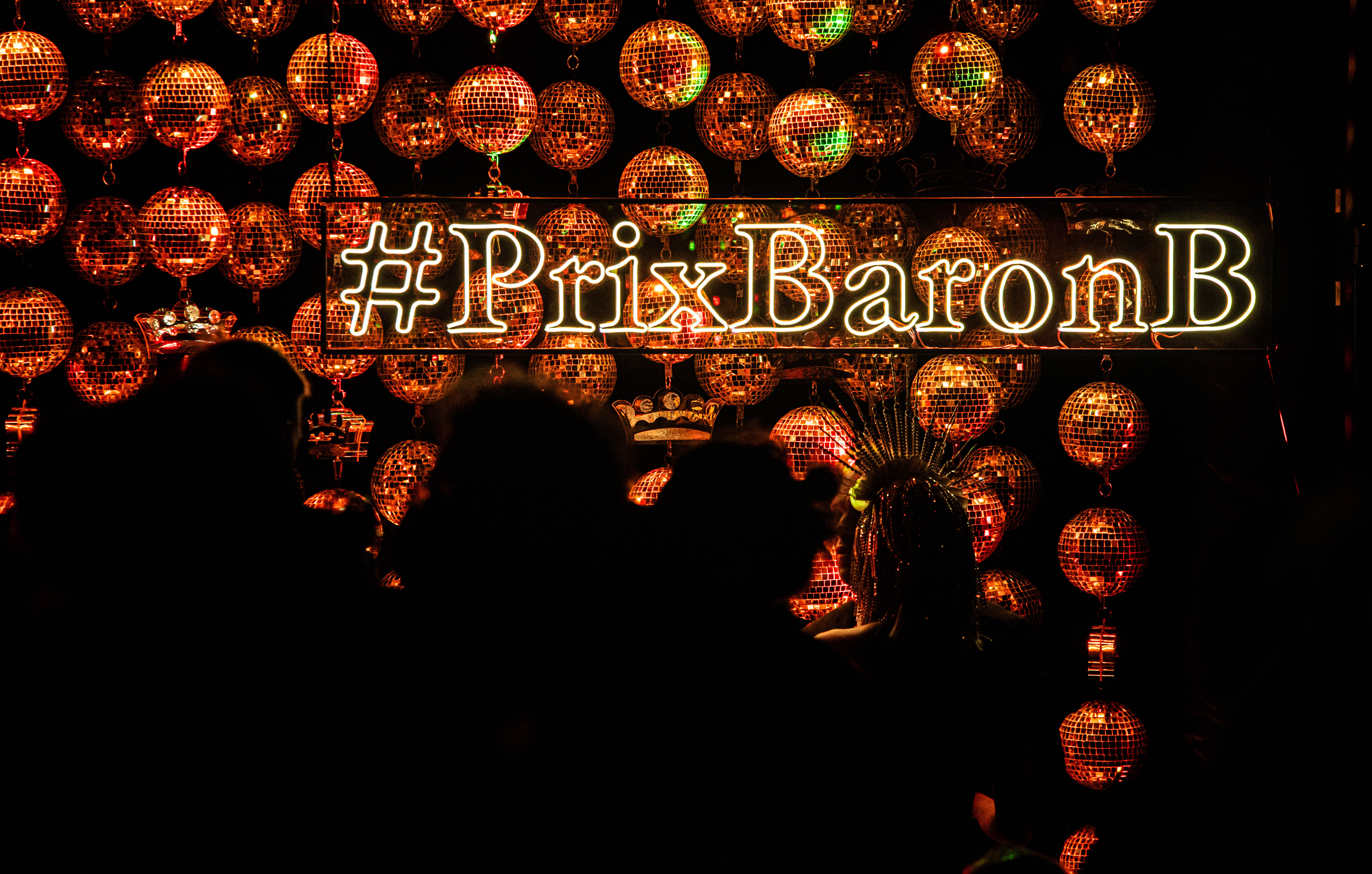 El Prix de Baron B es la fiesta que combina el glamour, la elegancia y la beneficiencia. Reúne a las figuras más importantes para ayudar a una ONG diferente, en esta ocasión Banco de Alimentos de Buenos Aires