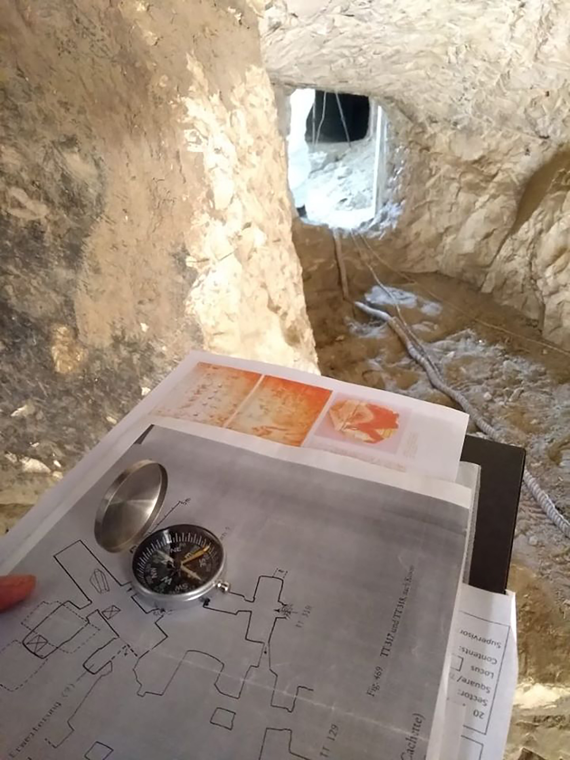 Dentro del sepulcro estuvieron alrededor de una hora por la falta de circulación de aire