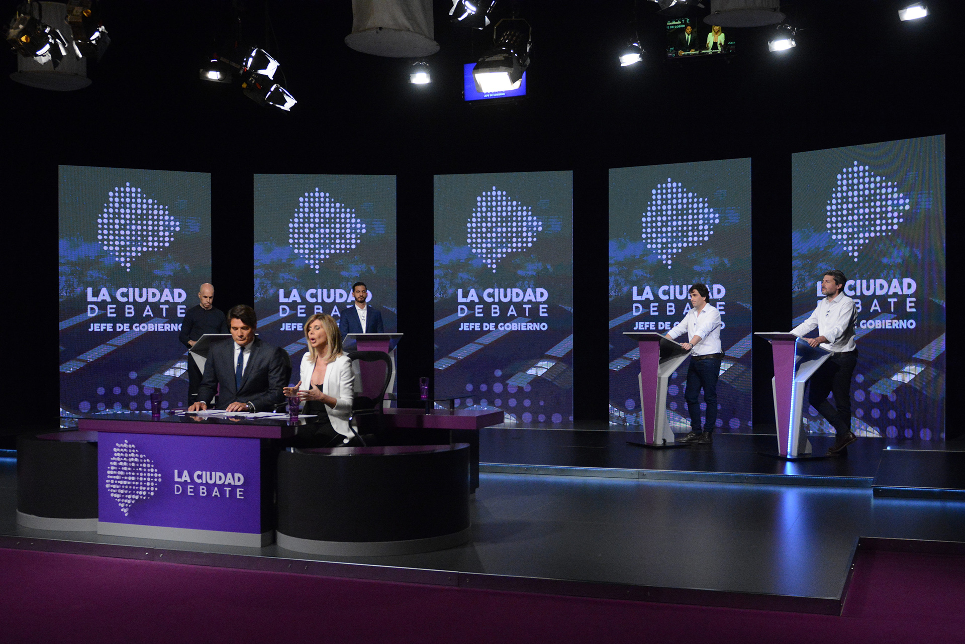 Los candidatos debatieron durante dos horas sobre las diferentes temáticas vinculadas a CABA (Télam)