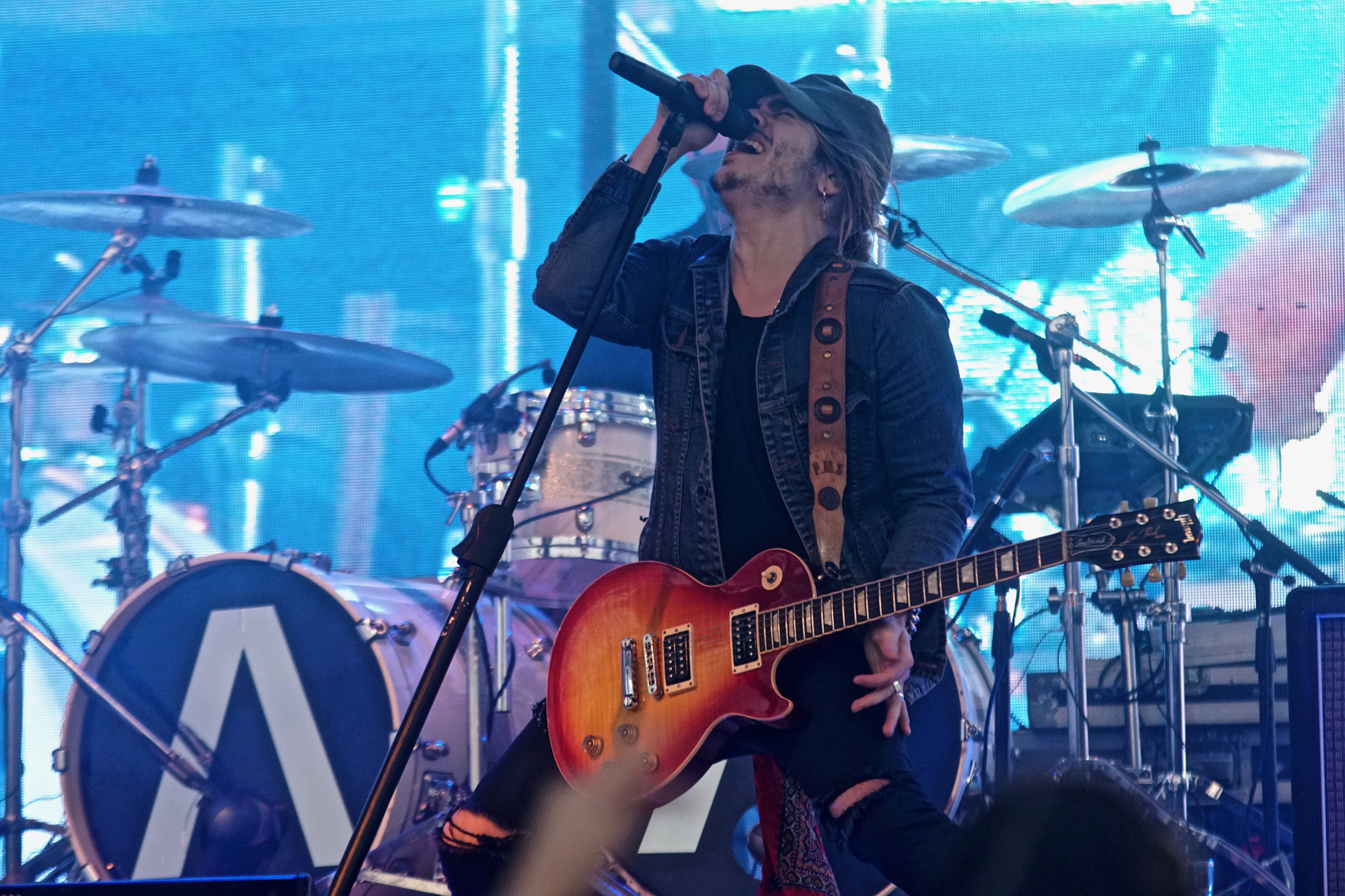 Patricio Sardelli, cantante y guitar hero de Airbag, fue la figura en el cierre del YPF Verano Perfecto en Mute Mar del Plata.