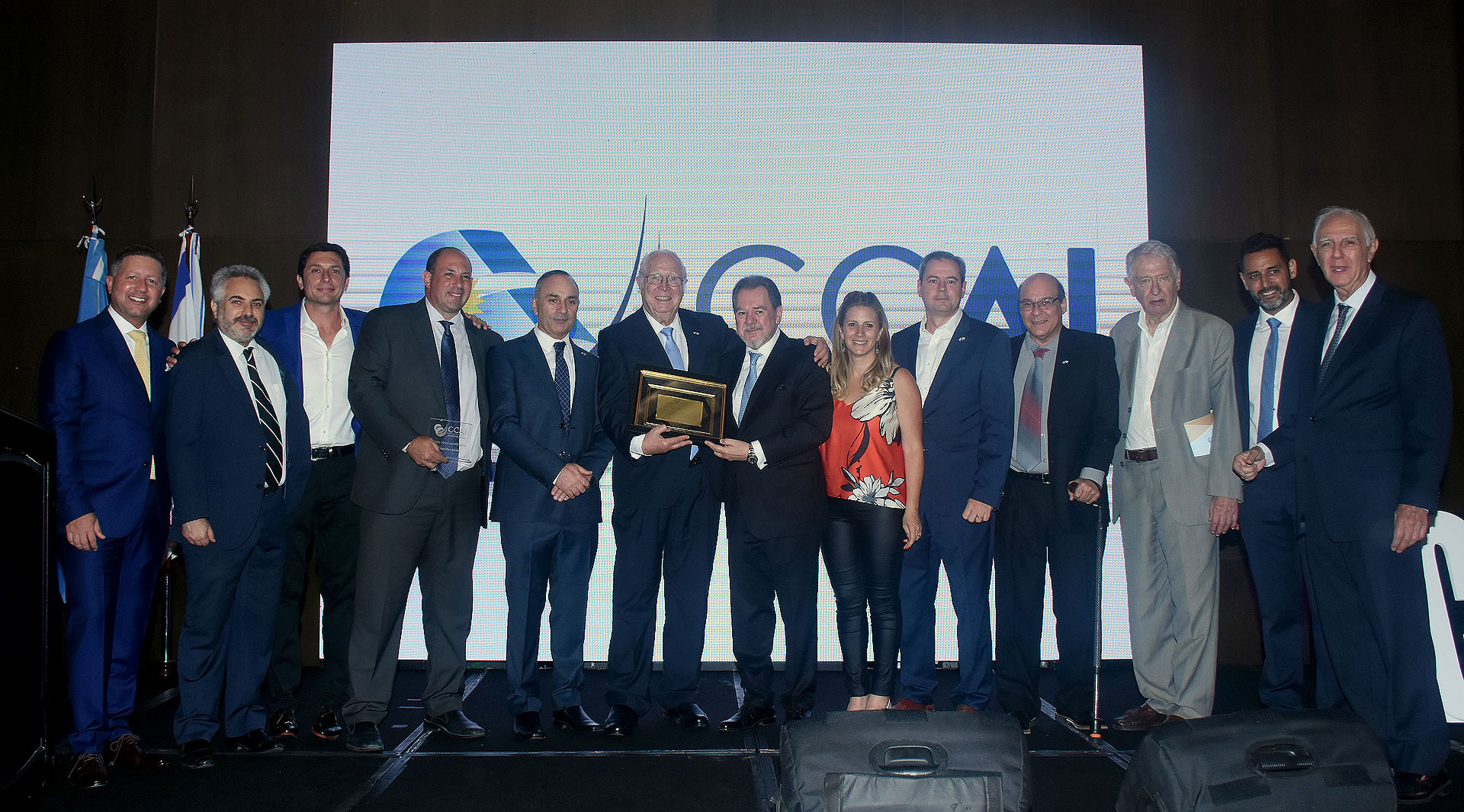 El premio Israel Trade Awards 2019 se entrega a los mayores exportadores de la Argentina y fue recibido por Frigorífico Gorina. Además, Alfredo Daverede recibió una placa de reconocimiento de manos de Mario Montoto y Darío Sykuler /// Fotos: Nicolás Stulberg