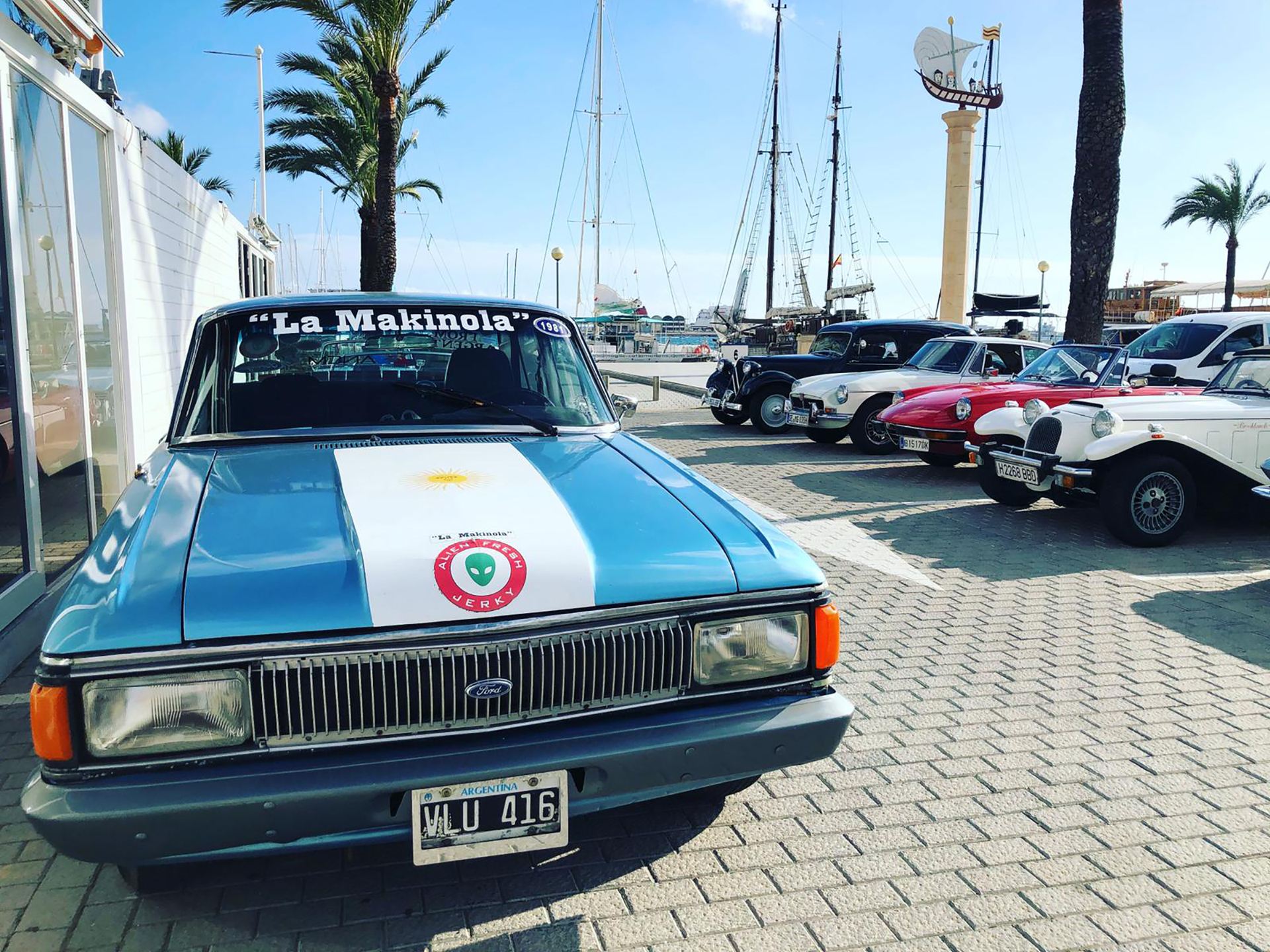 La Makinola participó de diversas exposiciones de coleccionistas de autos por el mundo "SEMA Show", en los Estados Unidos como el más relevante