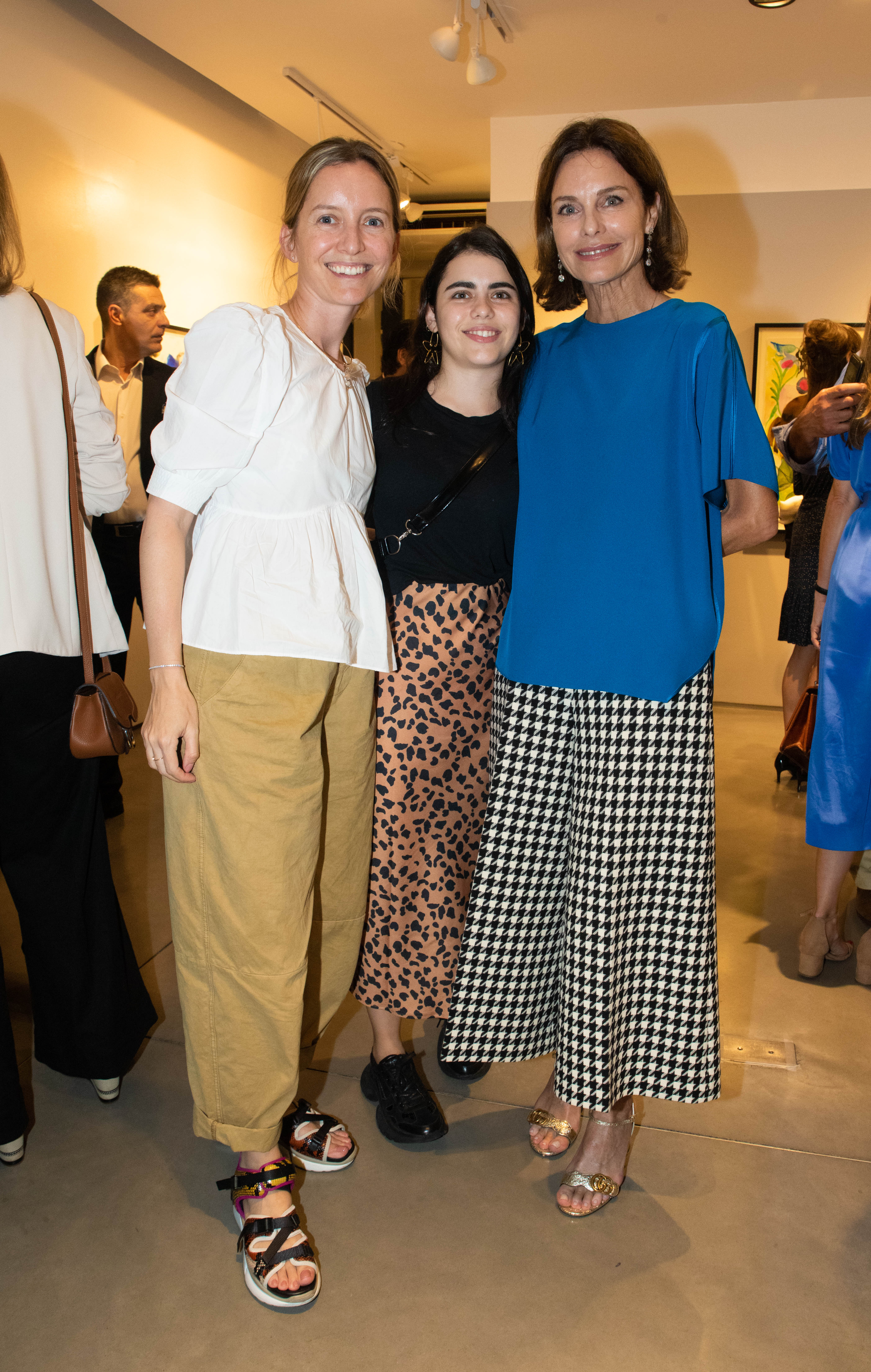 La artista plástica junto a sus hijas Flavia Mihanovich y Daphne Vlasto