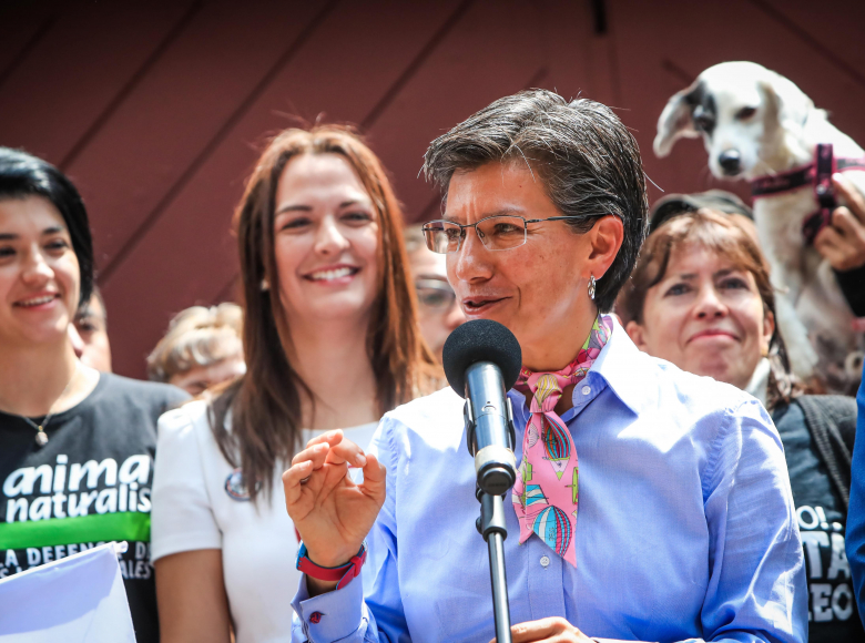 La alcaldesa de Bogotá, Claudia López, afirmó que aunque no tiene competencias para prohibir las corridas de toros, no destinará ni un peso público para financiarlas.