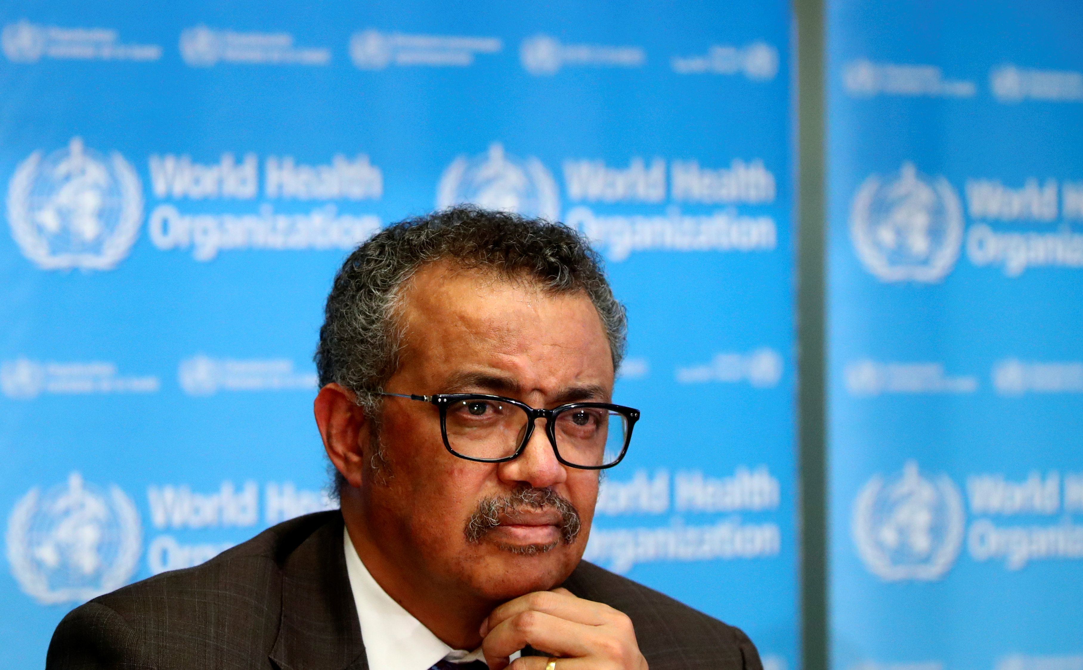 El Director General de la Organización Mundial de la Salud (OMS), Tedros Adhanom Ghebreyesus, asiste a una conferencia de prensa sobre la situación del coronavirus (COVID-2019), en Ginebra (Suiza), el 28 de febrero de 2020 (REUTERS/Denis Balibouse)