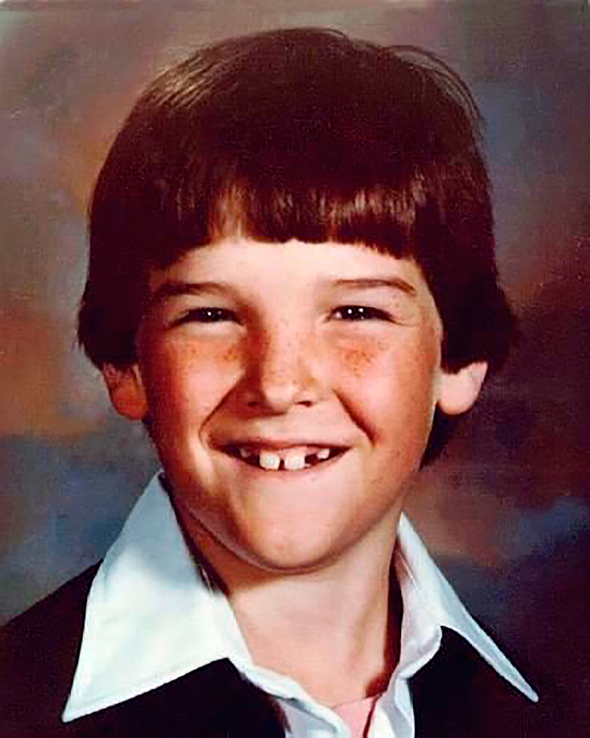 Кевин коллинз пропавший мальчик 1984. Кевин коллинз. Kevin andrew collins. Mark collins. О.