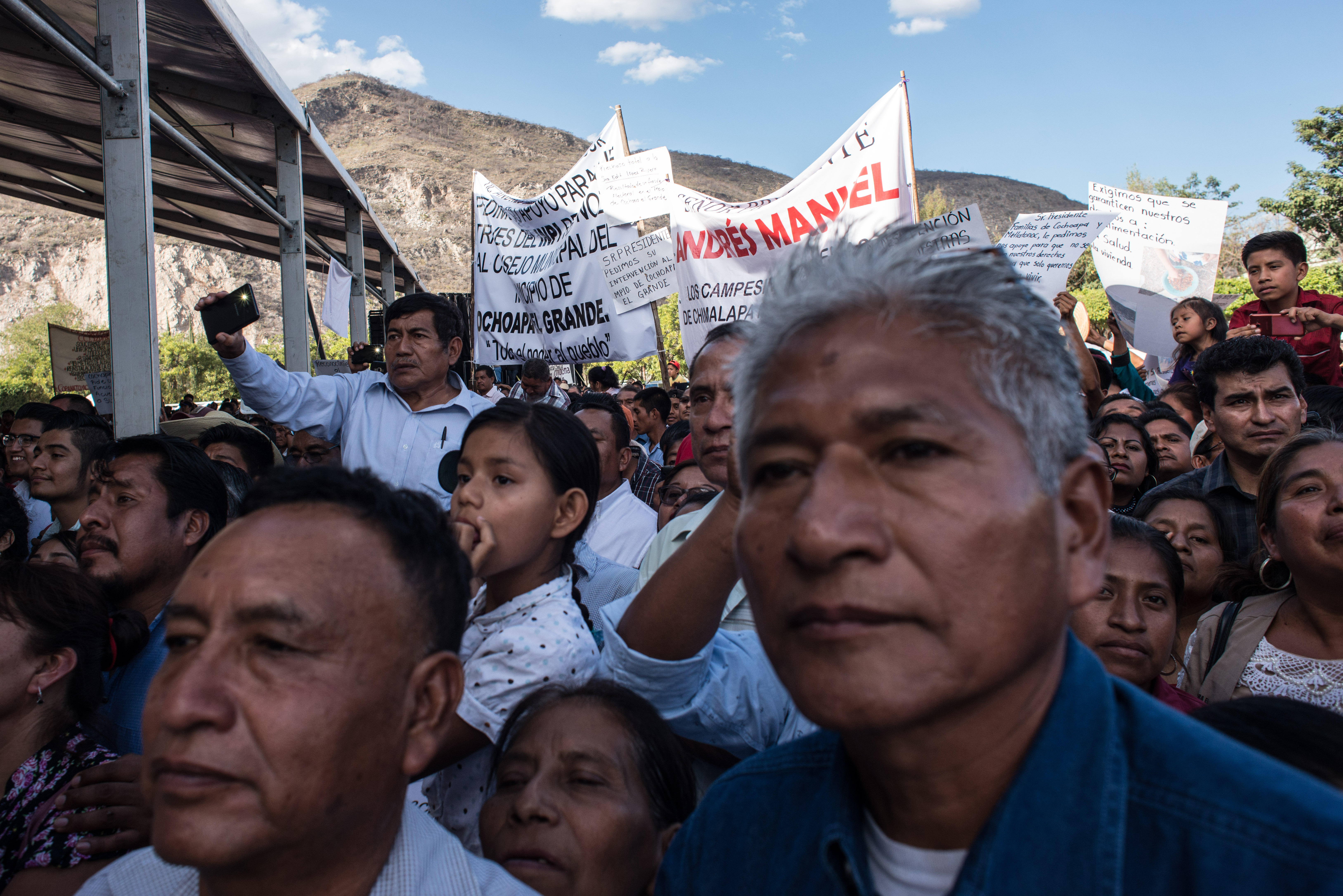 Decenas de personas en el arranque del programa de "Pensión para el Bienestar de las Personas con Discapacidad", encabezado por Andrés Manuel López Obrador (Foto: Cuartoscuro)