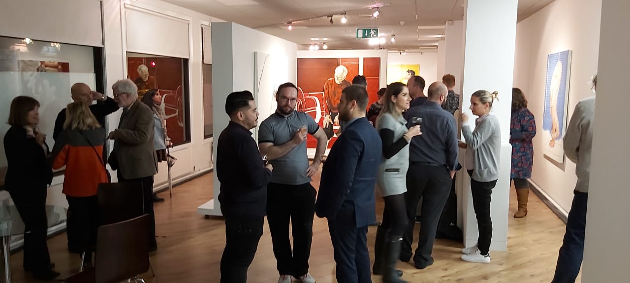 Un momento de la inauguración de la muestra en el Instituto Cervantes de Dublín