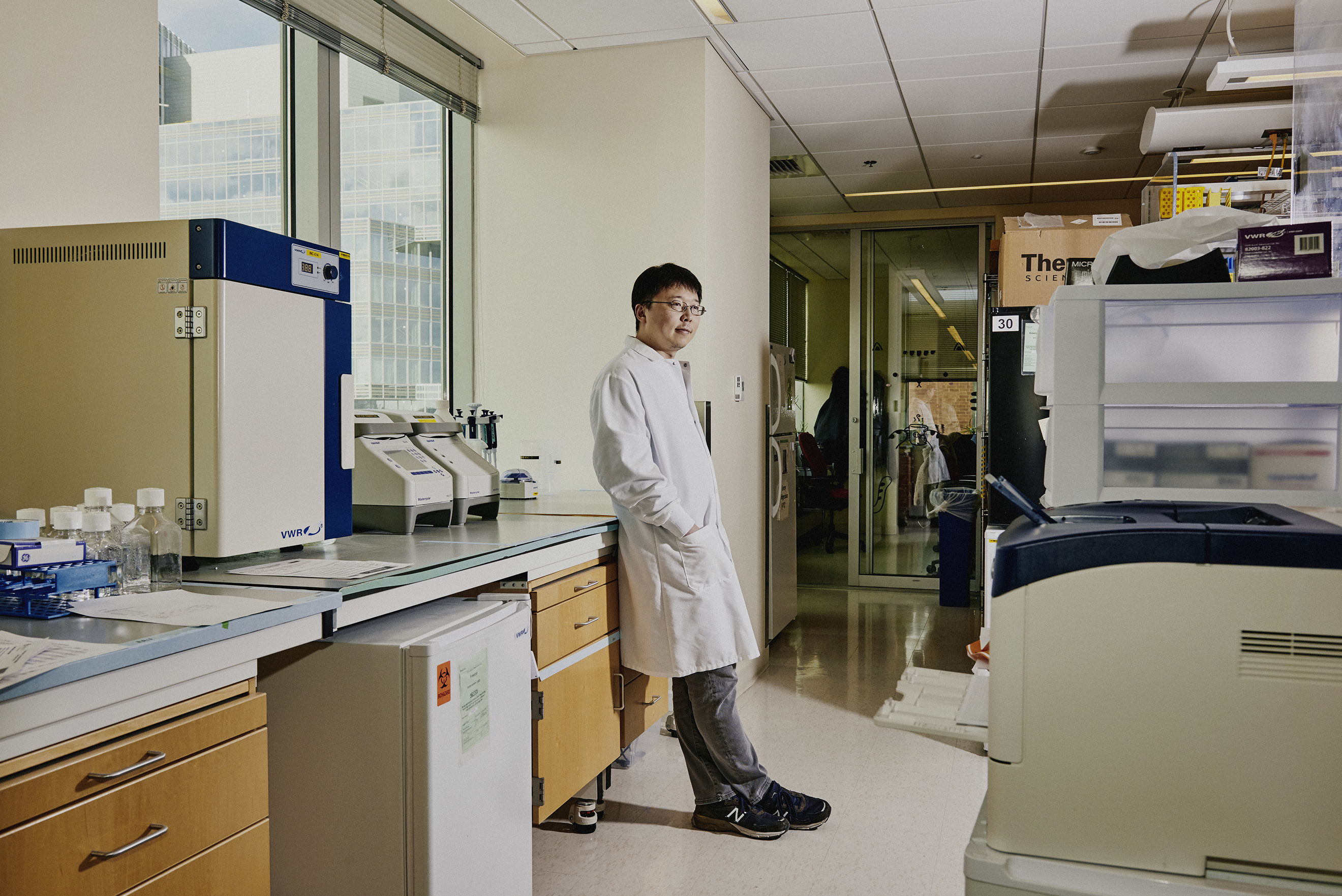 Feng Zhang, uno de los inventores del Crispr, ha solicitado moratorias en los permisos para la edición genética, por los peligros de los experimentos