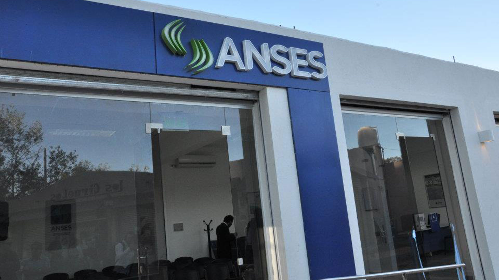 De esta forma, el Gobierno vuelve a financiarse a través del FGS.